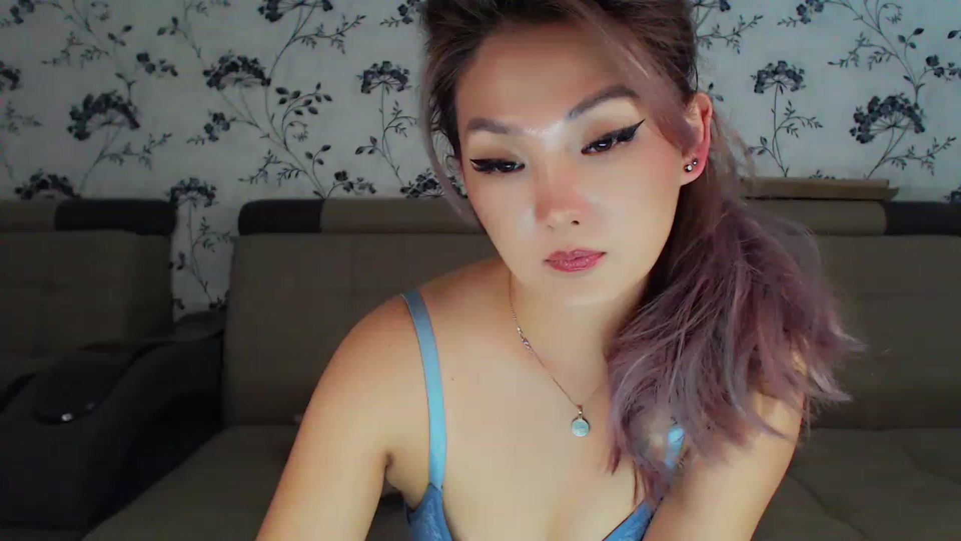 Gallery image thumbnail from Oiuysgdb's myfreecams stream on, 01/05/2023, 13:54 image 11 of 20