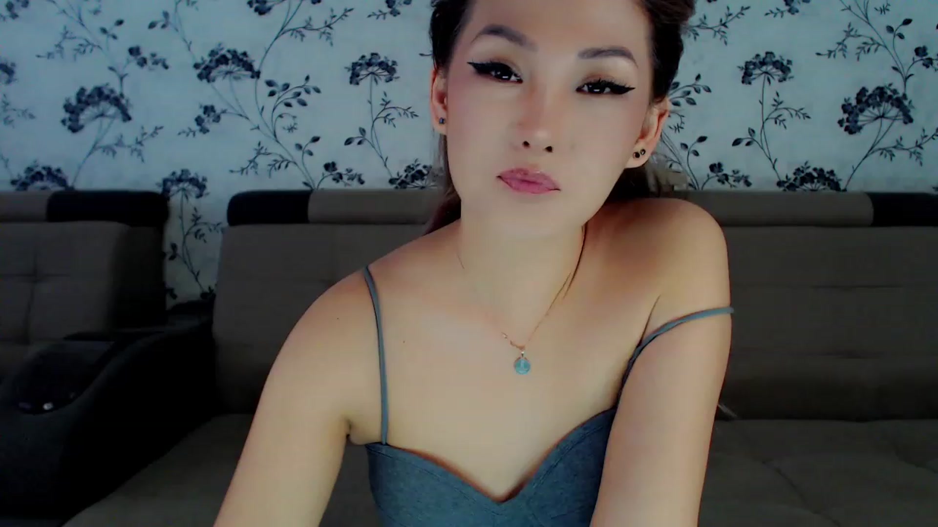 Gallery image thumbnail from Oiuysgdb's myfreecams stream on, 01/06/2023, 09:48 image 9 of 20