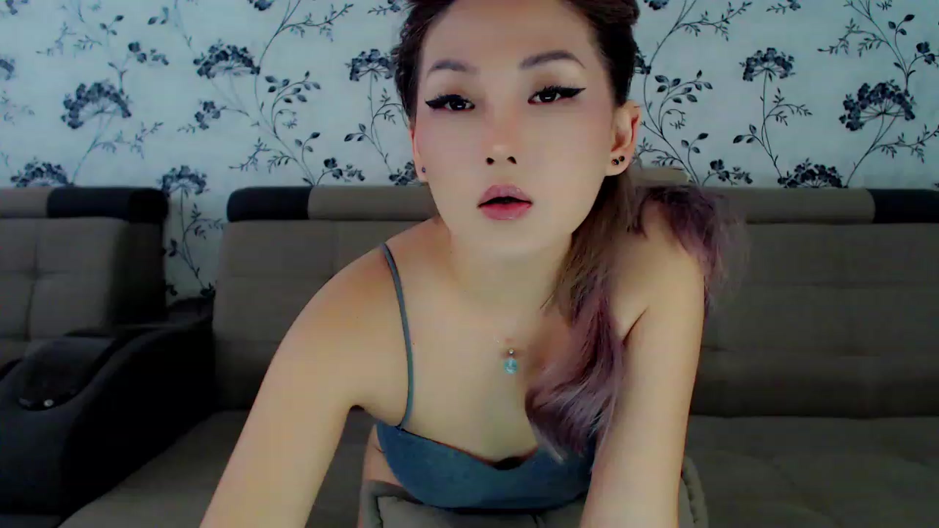 Gallery image thumbnail from Oiuysgdb's myfreecams stream on, 01/06/2023, 09:48 image 1 of 20