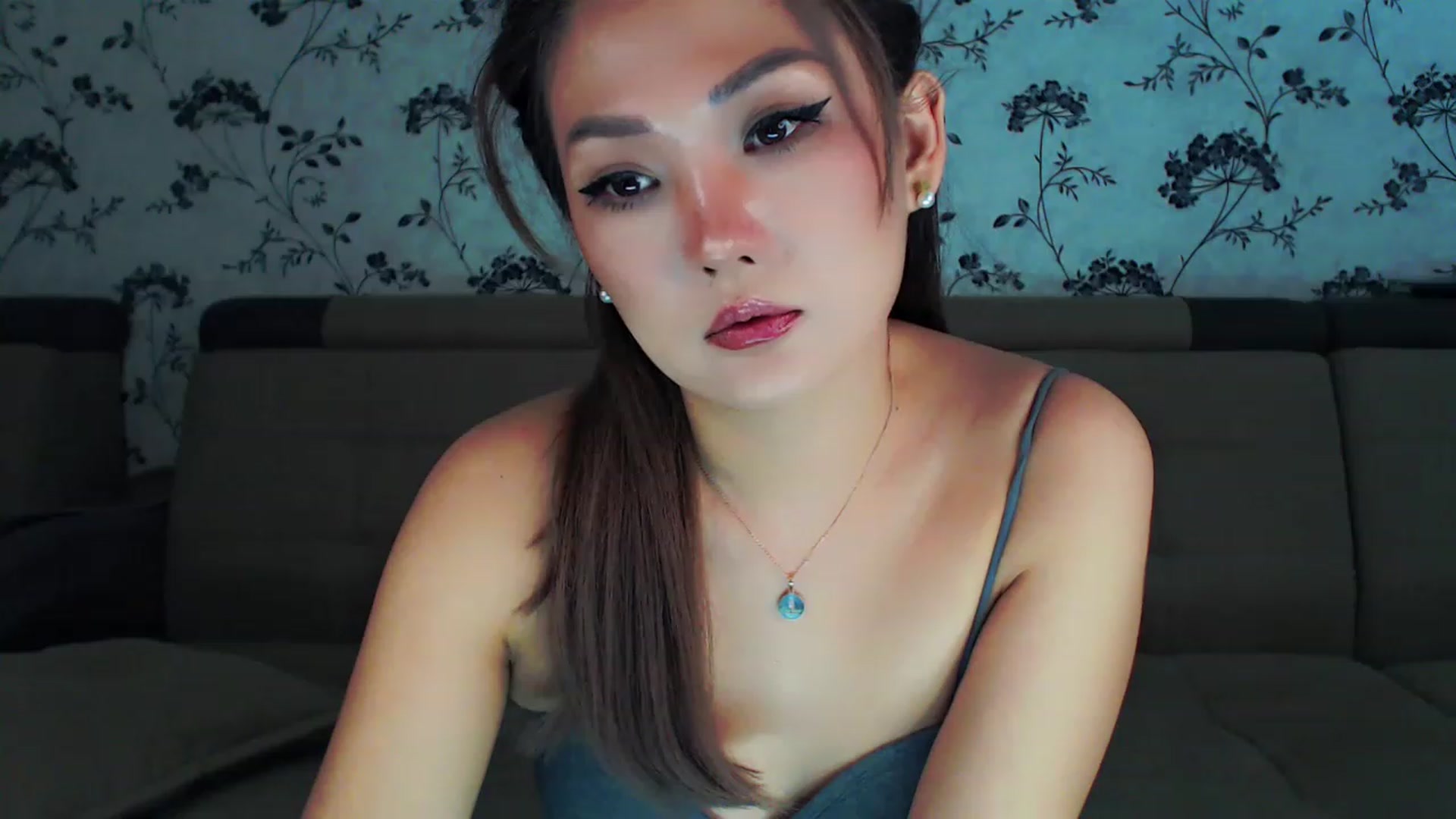 Gallery image thumbnail from Oiuysgdb's myfreecams stream on, 01/15/2023, 12:41 image 12 of 20