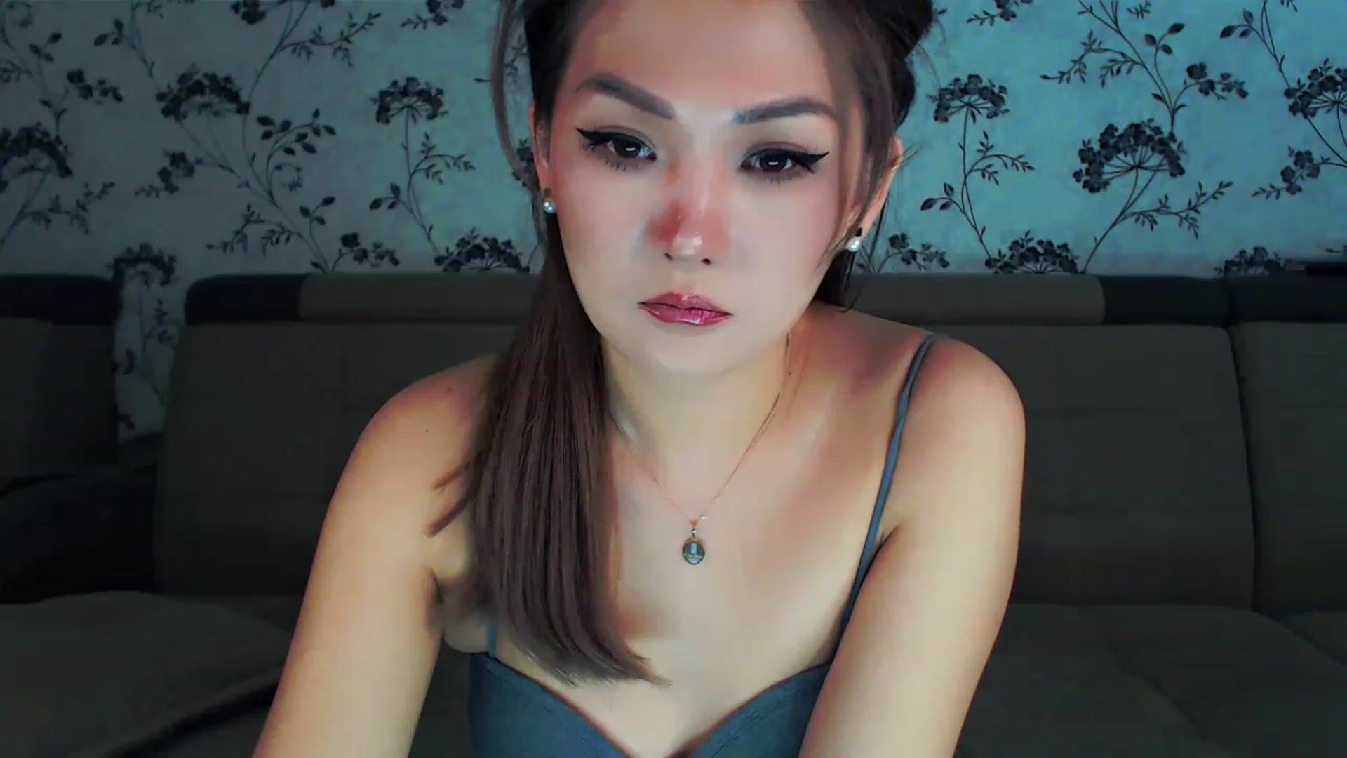 Gallery image thumbnail from Oiuysgdb's myfreecams stream on, 01/15/2023, 12:41 image 10 of 20