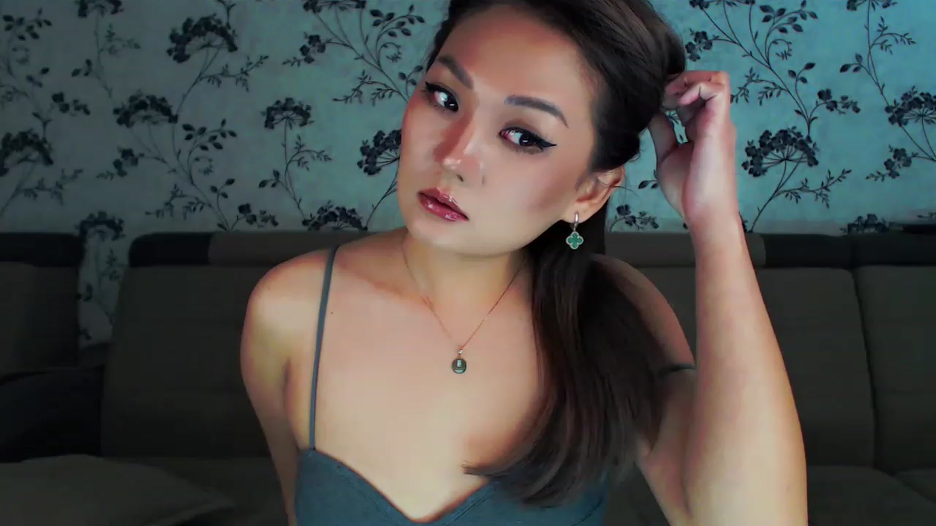 Gallery image thumbnail from Oiuysgdb's myfreecams stream on, 01/15/2023, 14:06 image 17 of 20