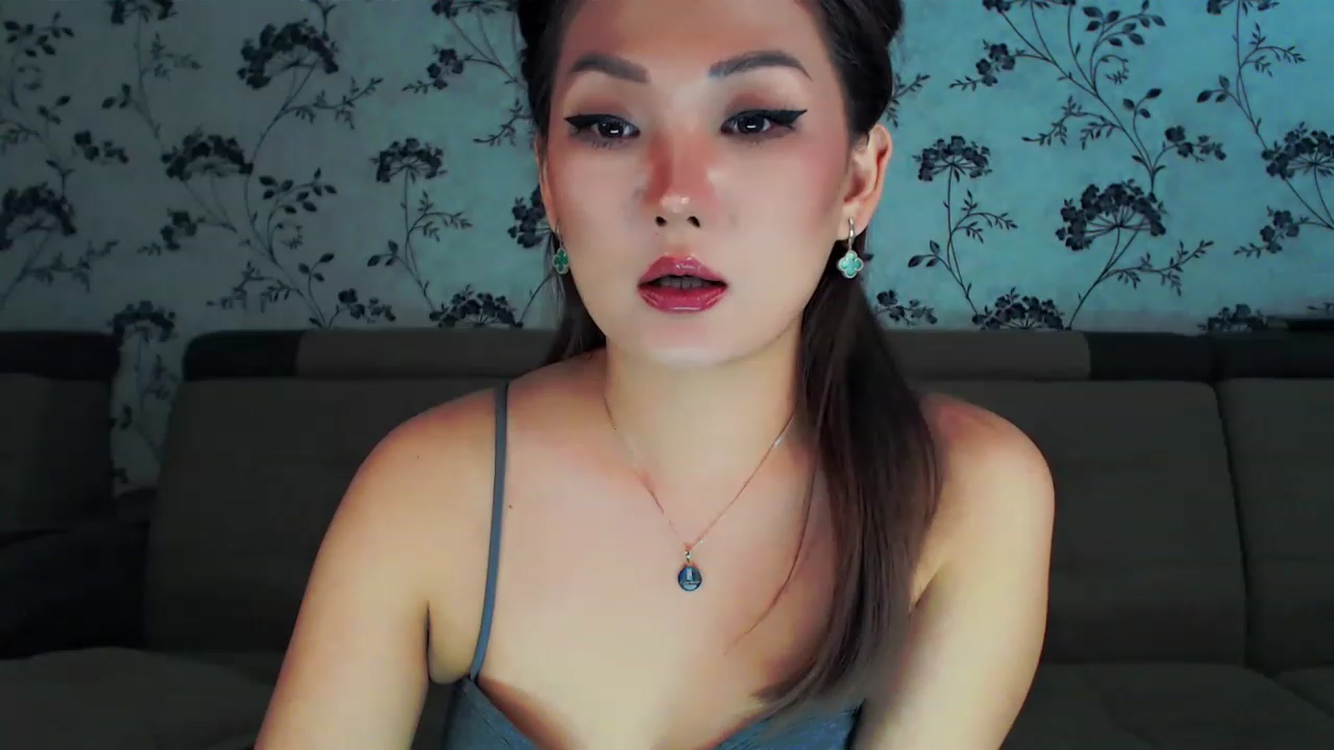 Gallery image thumbnail from Oiuysgdb's myfreecams stream on, 01/15/2023, 14:06 image 2 of 20