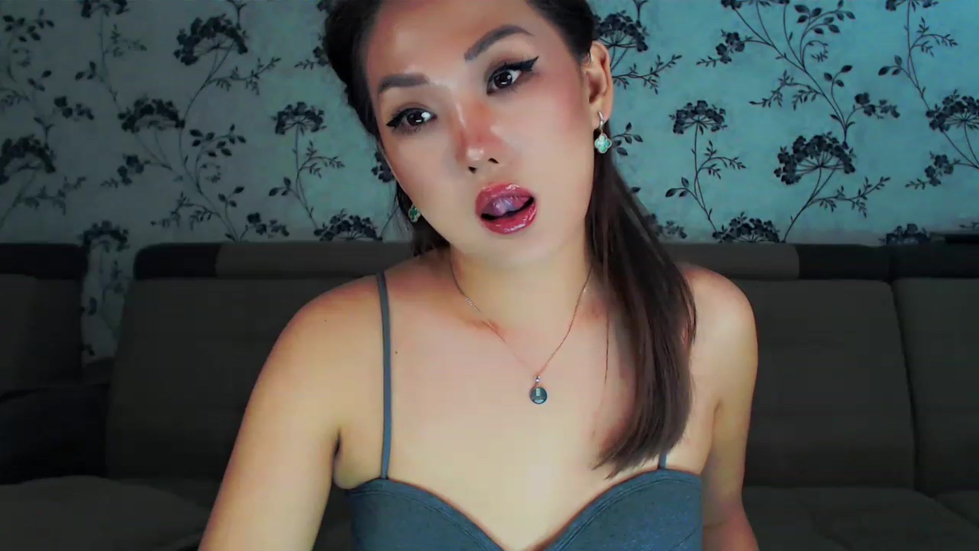 Gallery image thumbnail from Oiuysgdb's myfreecams stream on, 01/15/2023, 14:06 image 3 of 20