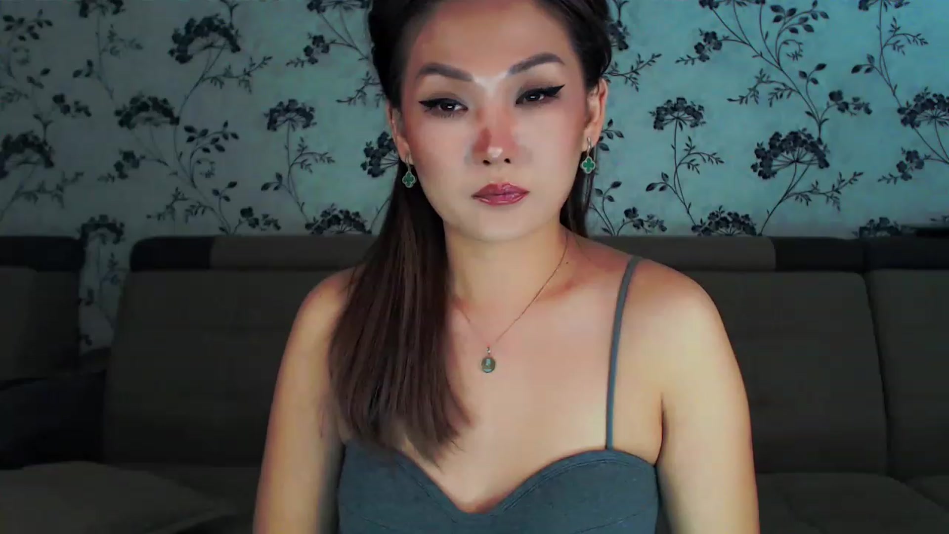 Gallery image thumbnail from Oiuysgdb's myfreecams stream on, 01/15/2023, 14:06 image 10 of 20