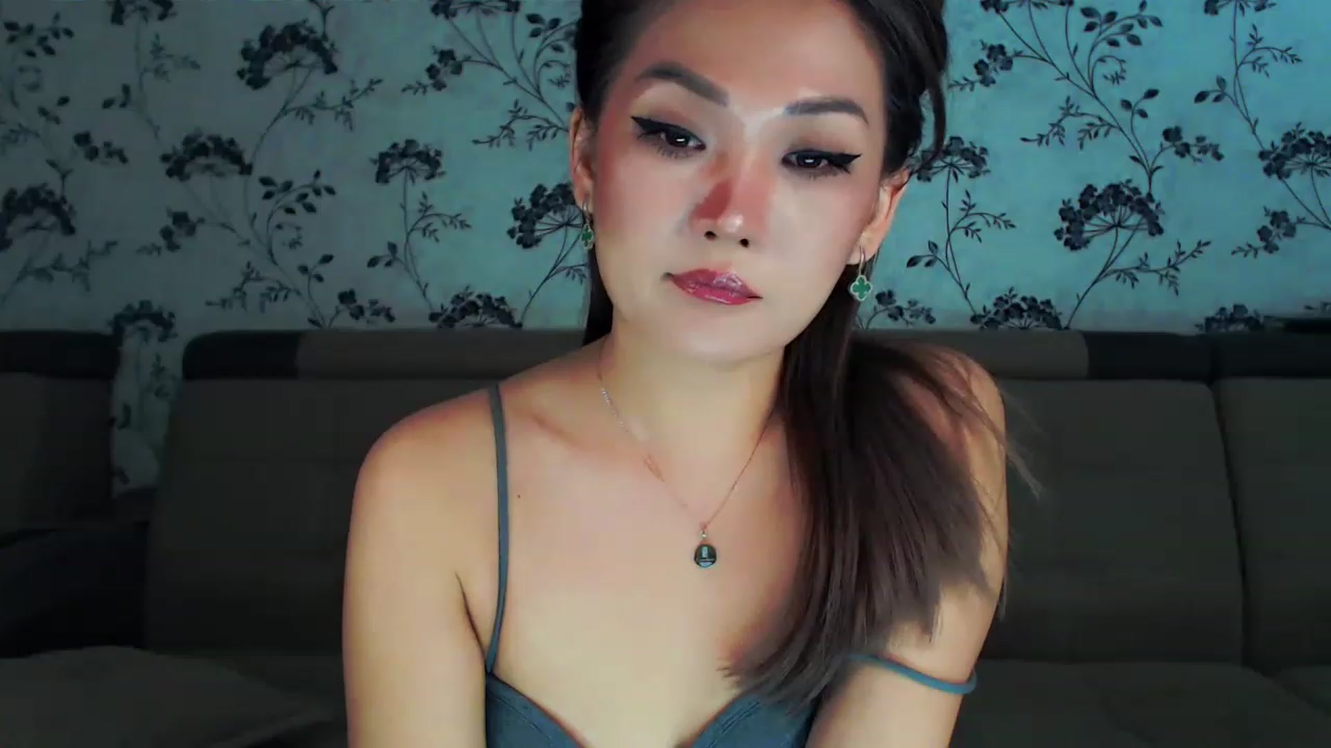 Gallery image thumbnail from Oiuysgdb's myfreecams stream on, 01/15/2023, 14:06 image 15 of 20