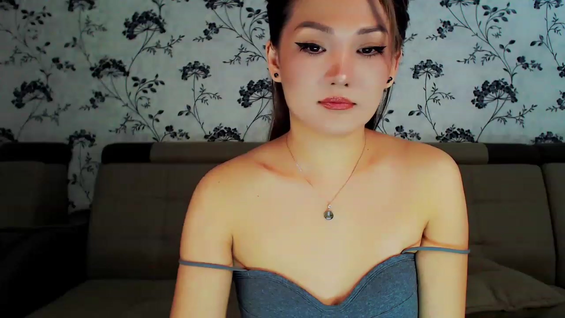 Gallery image thumbnail from Oiuysgdb's myfreecams stream on, 01/25/2023, 16:25 image 14 of 20