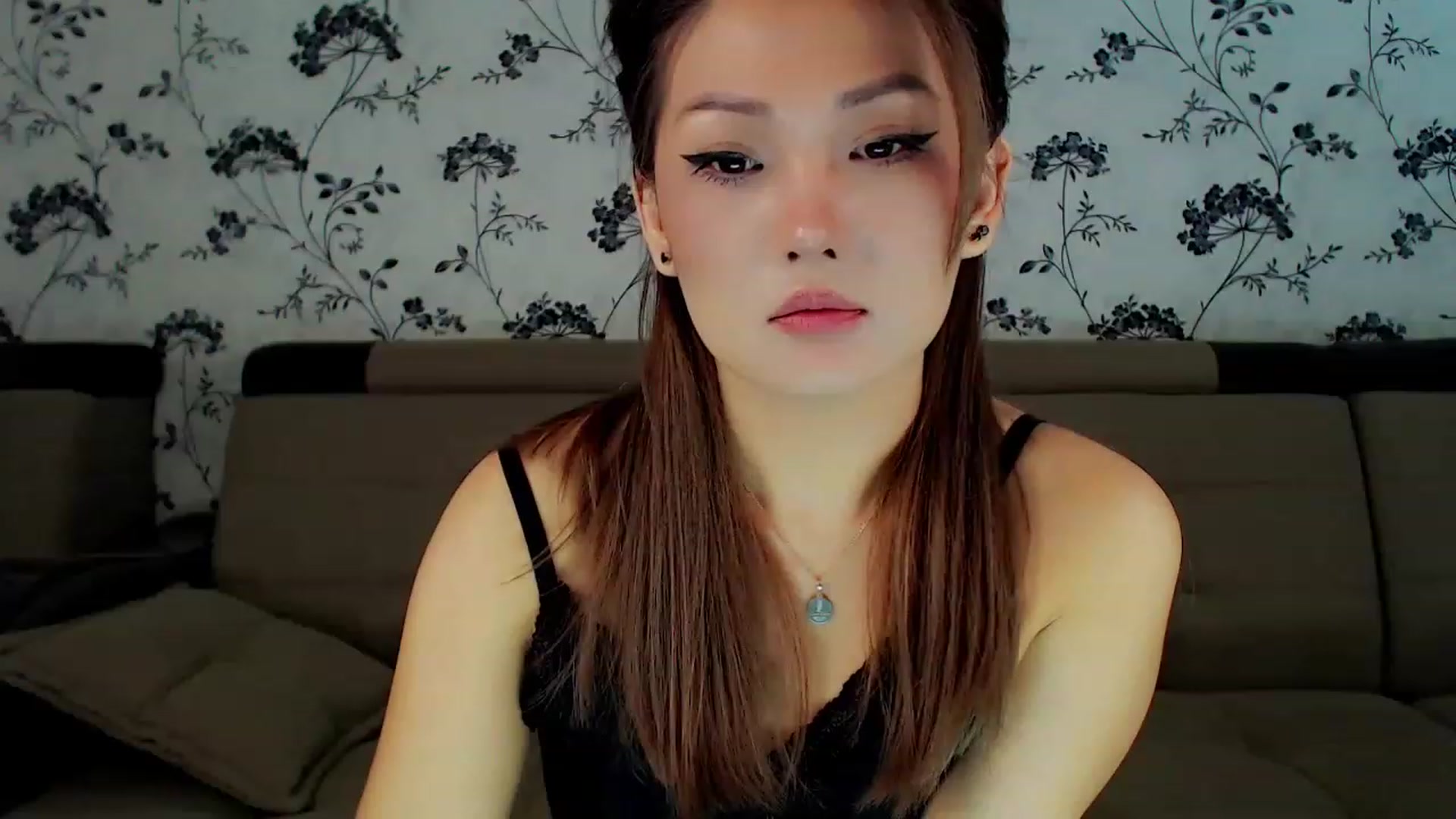 Gallery image thumbnail from Oiuysgdb's myfreecams stream on, 01/26/2023, 11:25 image 11 of 20