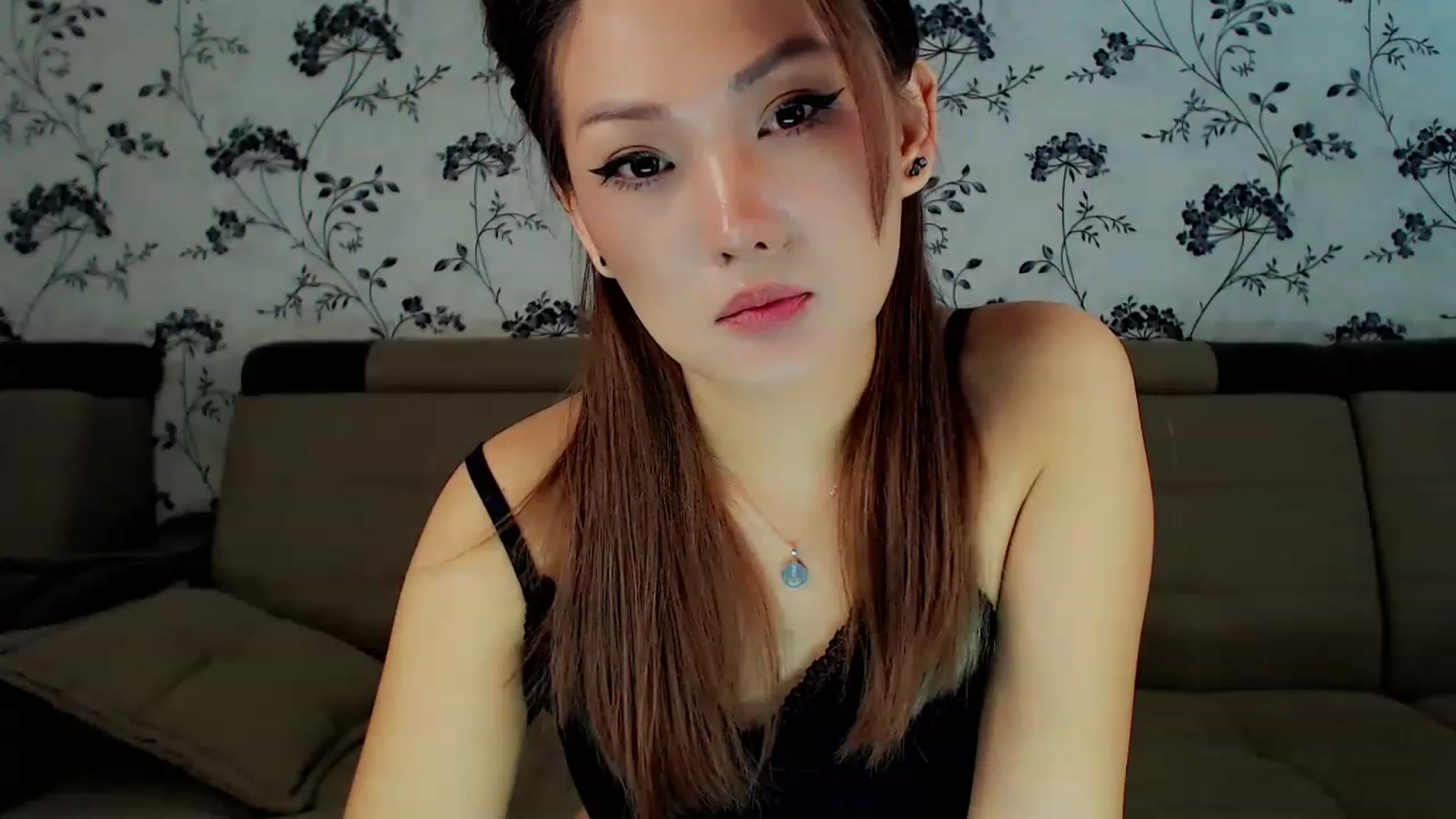 Gallery image thumbnail from Oiuysgdb's myfreecams stream on, 01/26/2023, 11:25 image 15 of 20