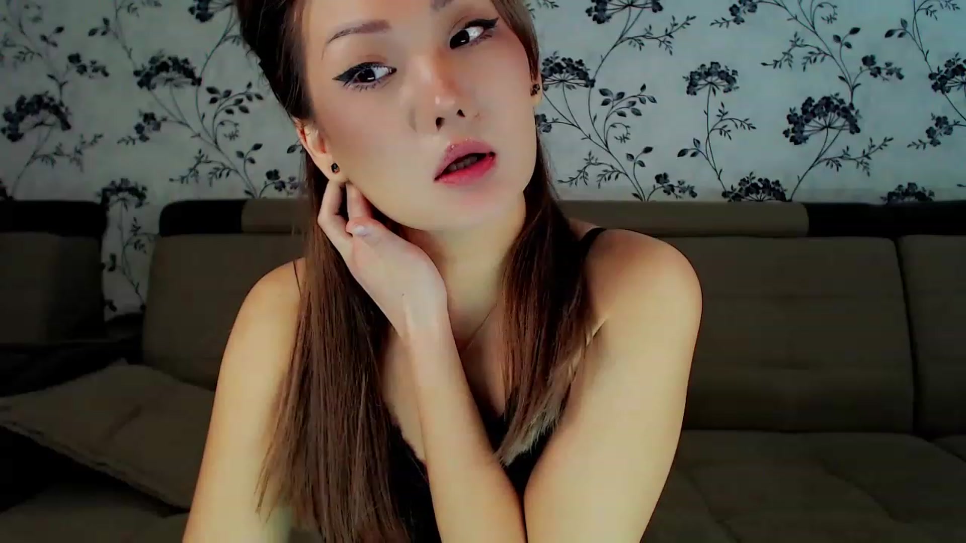 Gallery image thumbnail from Oiuysgdb's myfreecams stream on, 01/26/2023, 12:25 image 1 of 20
