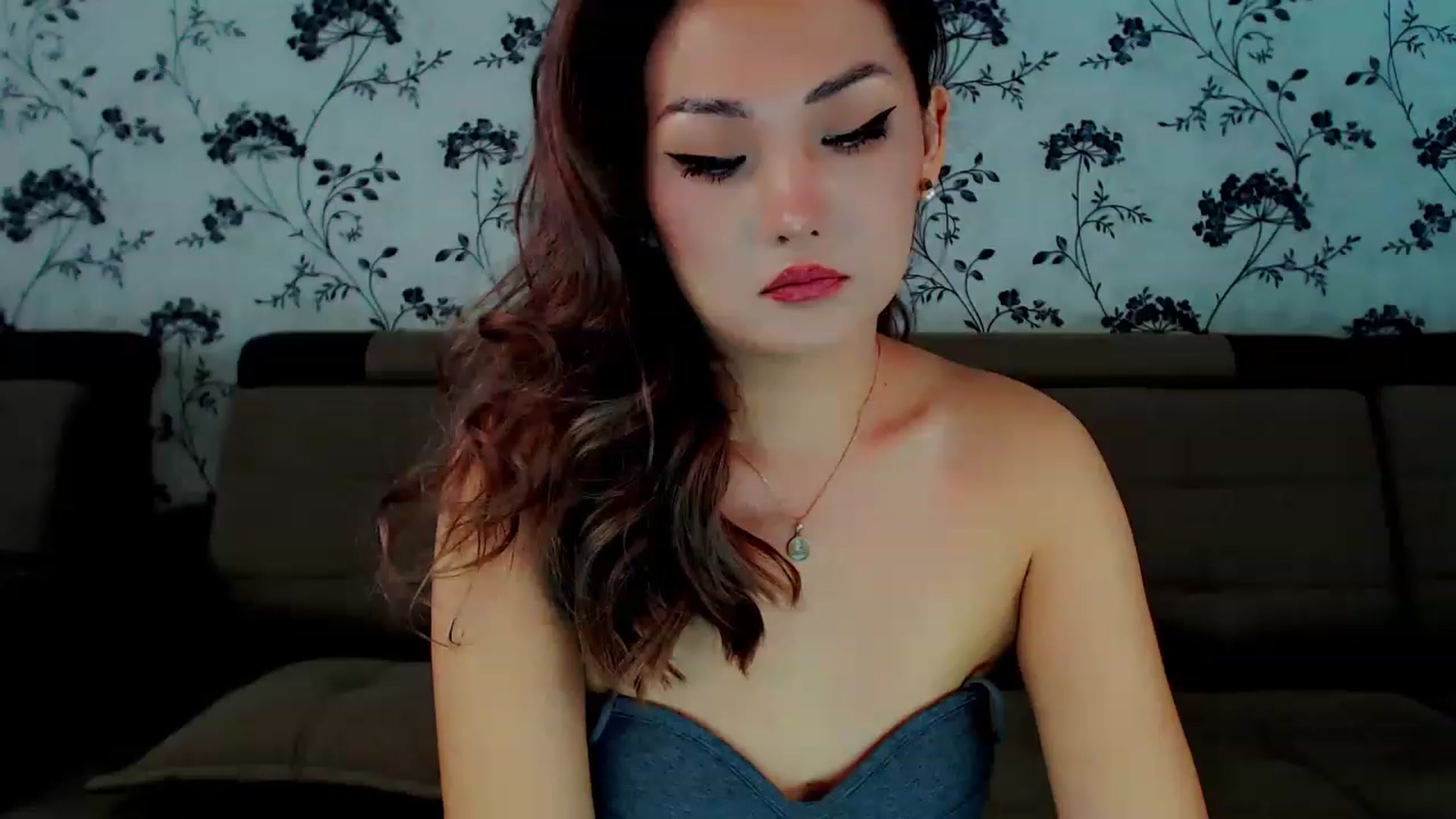Gallery image thumbnail from Oiuysgdb's myfreecams stream on, 01/29/2023, 11:29 image 16 of 20