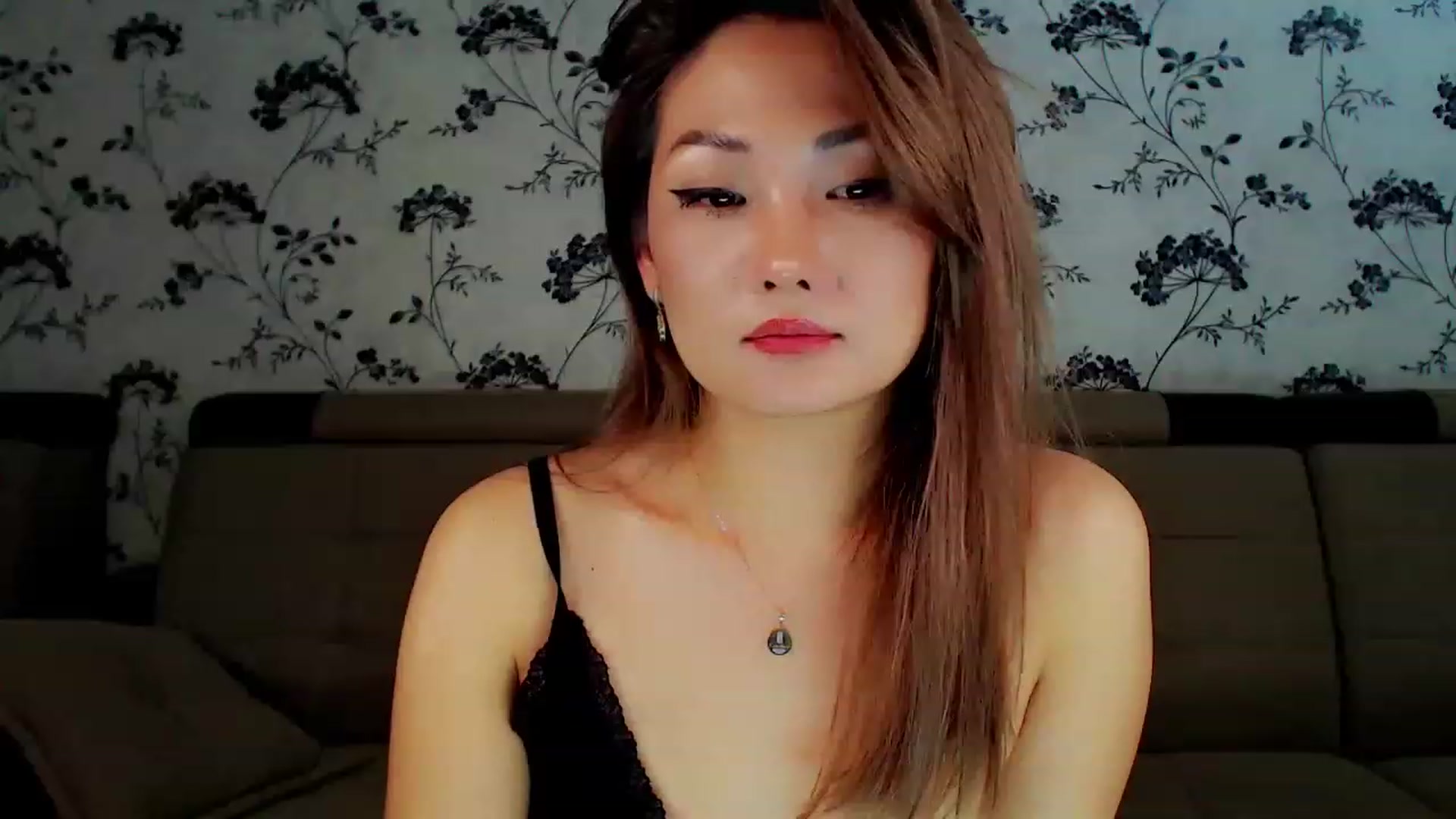 Gallery image thumbnail from Oiuysgdb's myfreecams stream on, 02/06/2023, 20:09 image 13 of 20