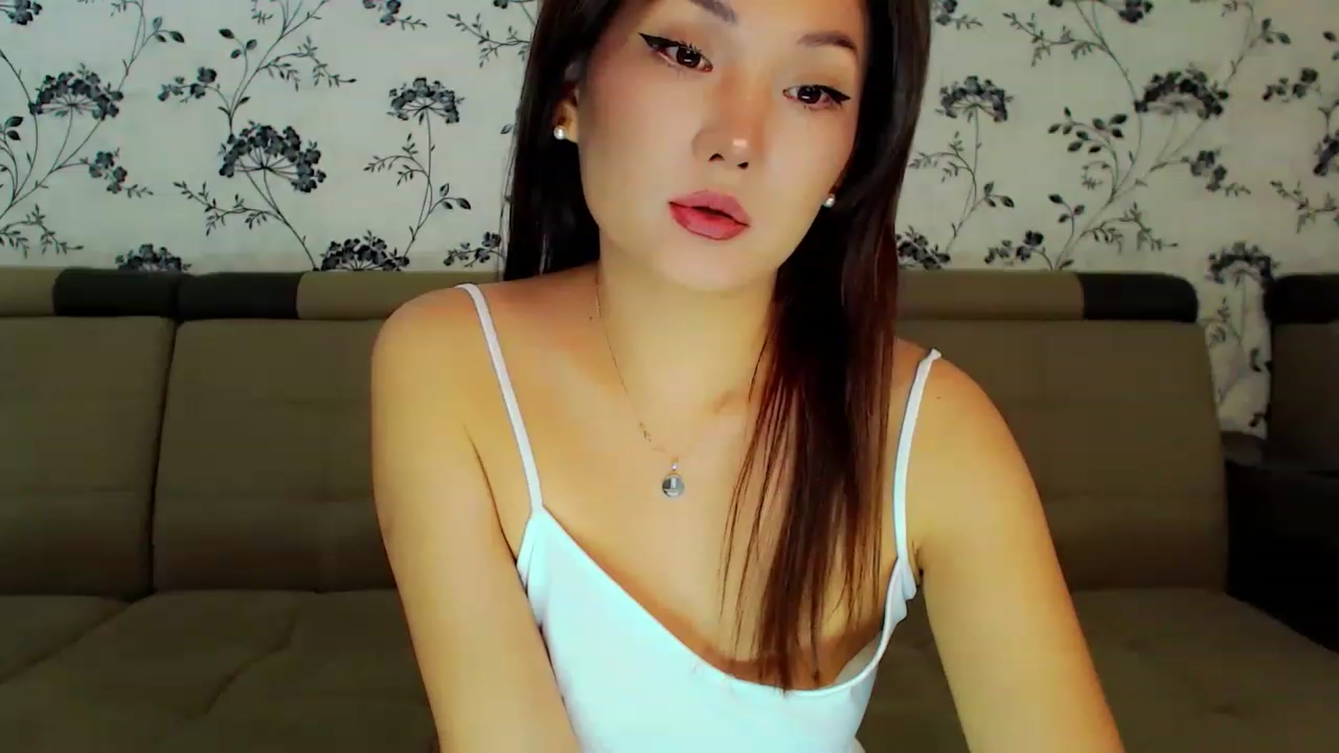 Gallery image thumbnail from Oiuysgdb's myfreecams stream on, 02/12/2023, 15:05 image 7 of 20