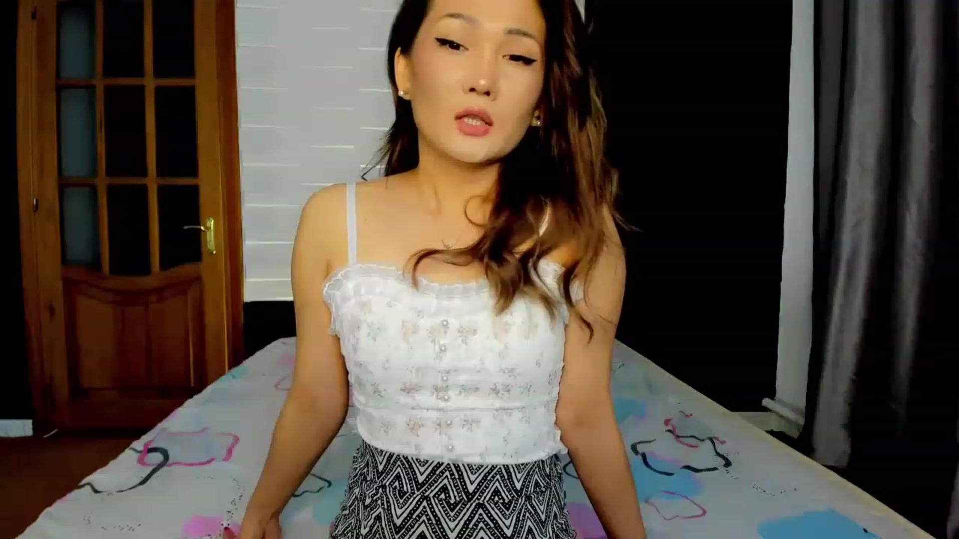 Gallery image thumbnail from Oiuysgdb's myfreecams stream on, 02/26/2023, 14:37 image 9 of 20