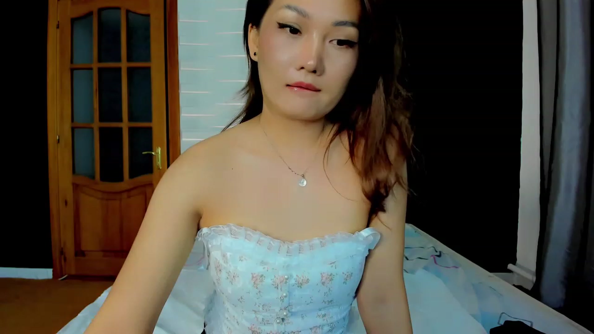 Gallery image thumbnail from Oiuysgdb's myfreecams stream on, 02/27/2023, 15:05 image 17 of 20