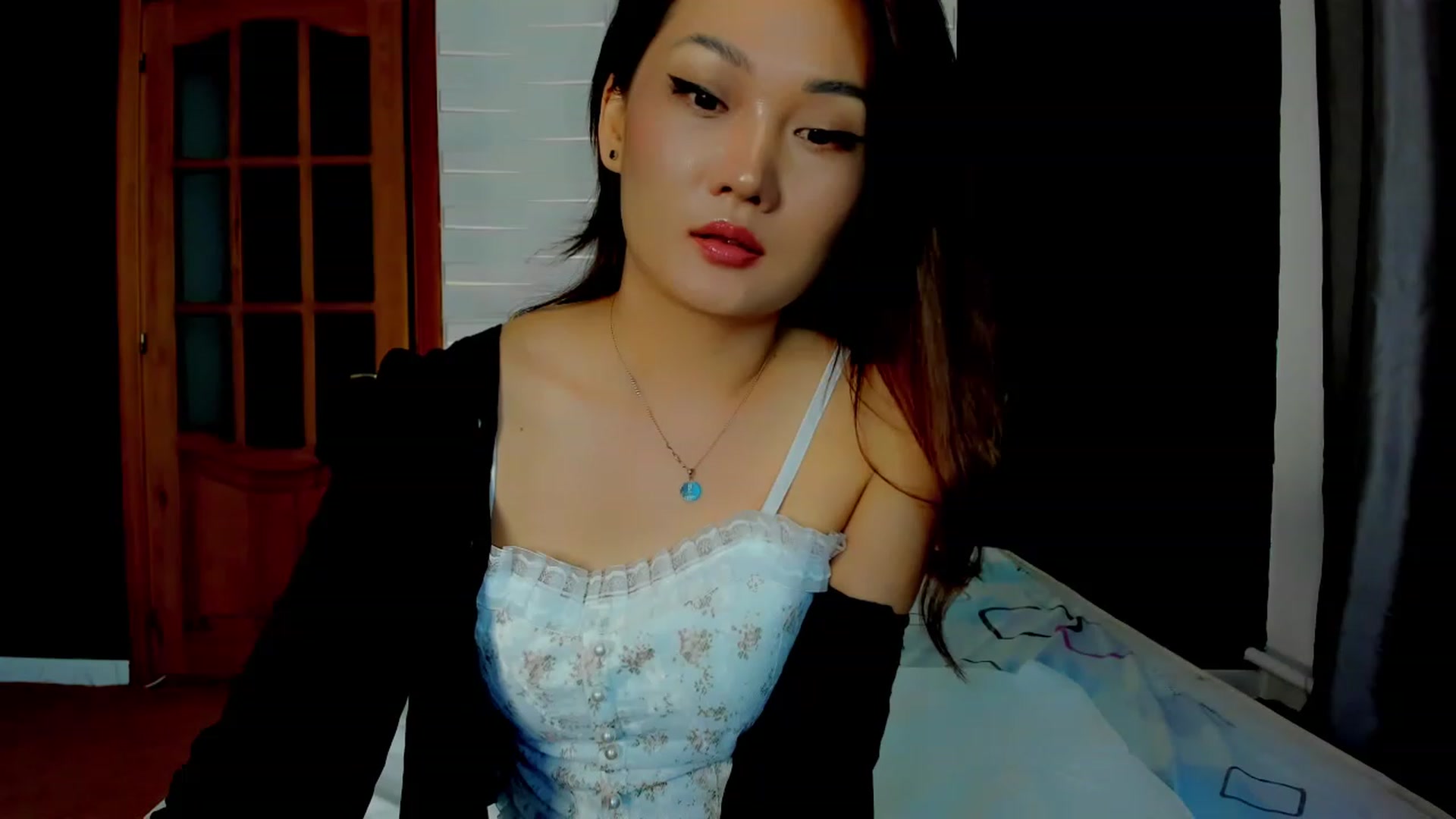 Gallery image thumbnail from Oiuysgdb's myfreecams stream on, 02/27/2023, 15:05 image 4 of 20
