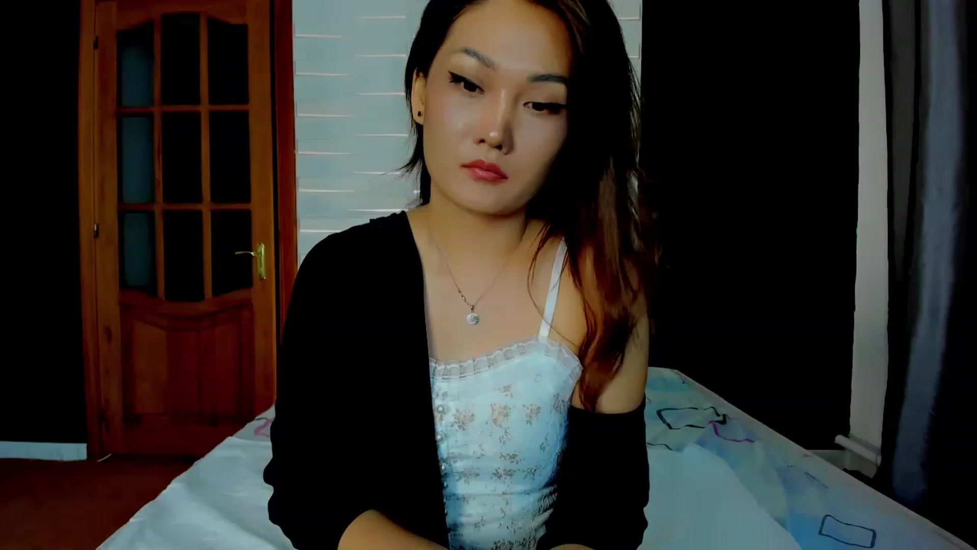 Gallery image thumbnail from Oiuysgdb's myfreecams stream on, 02/27/2023, 15:05 image 8 of 20