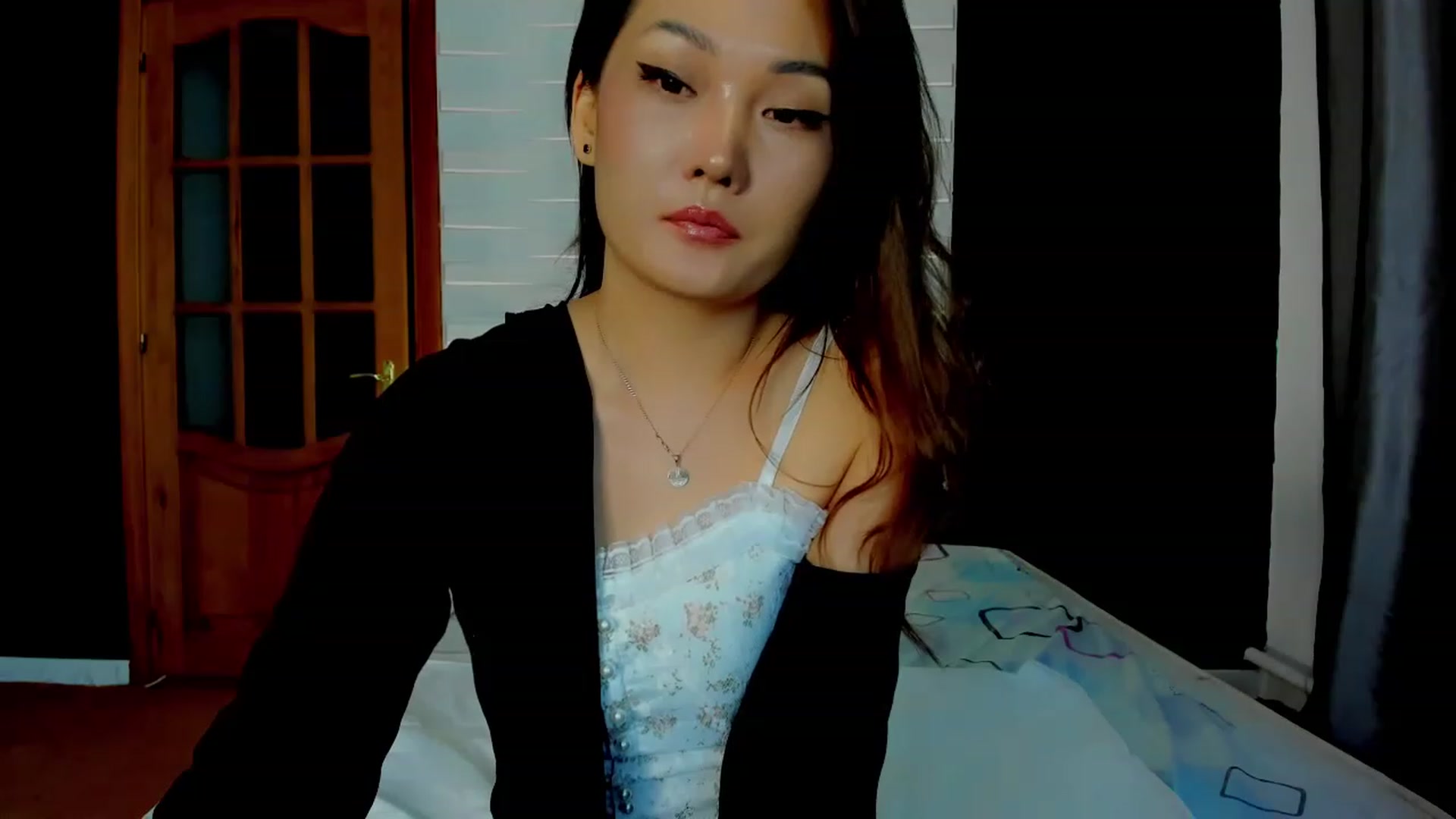 Gallery image thumbnail from Oiuysgdb's myfreecams stream on, 02/27/2023, 15:05 image 10 of 20