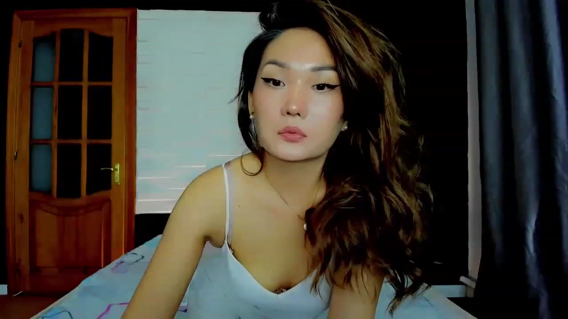 Gallery image thumbnail from Oiuysgdb's myfreecams stream on, 03/14/2023, 17:26 image 10 of 20