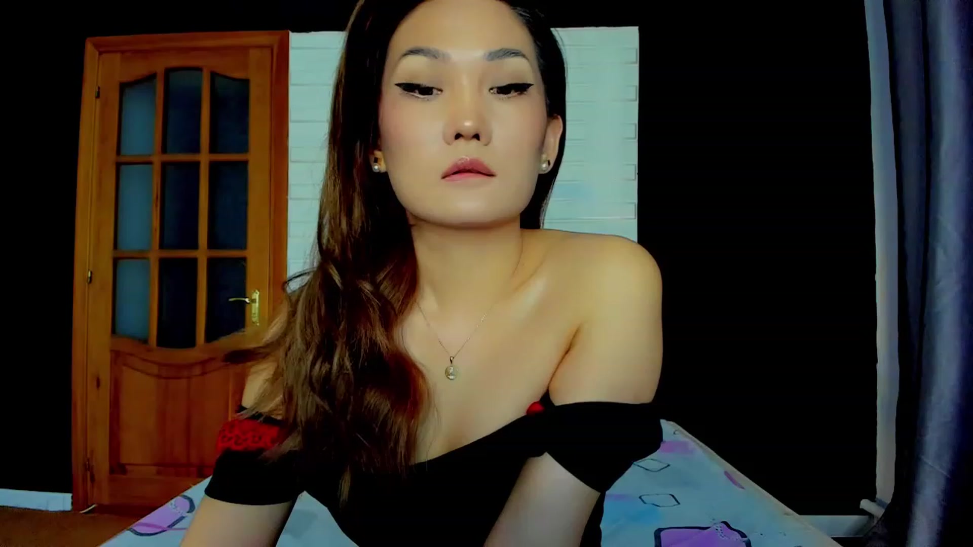 Gallery image thumbnail from Oiuysgdb's myfreecams stream on, 03/15/2023, 15:17 image 16 of 20