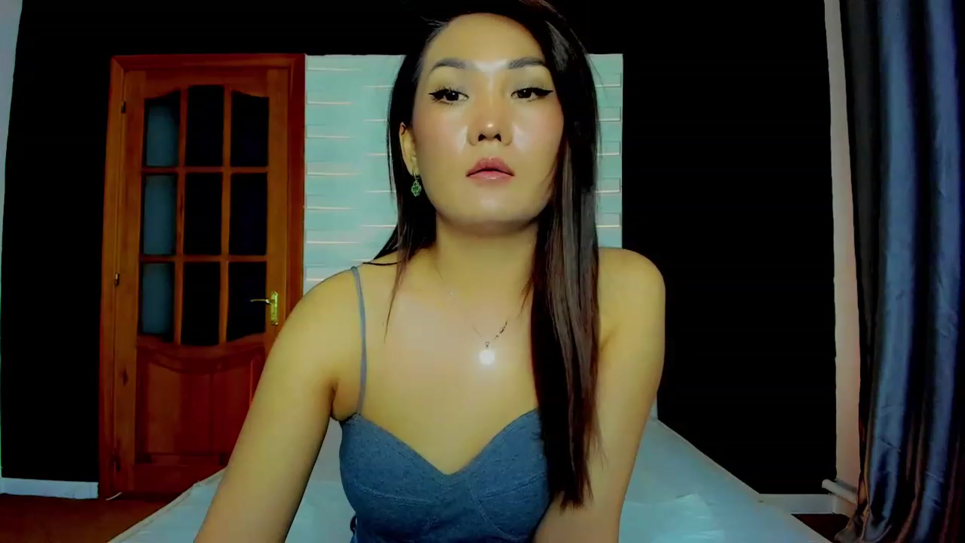 Gallery image thumbnail from Oiuysgdb's myfreecams stream on, 03/27/2023, 15:05 image 16 of 20
