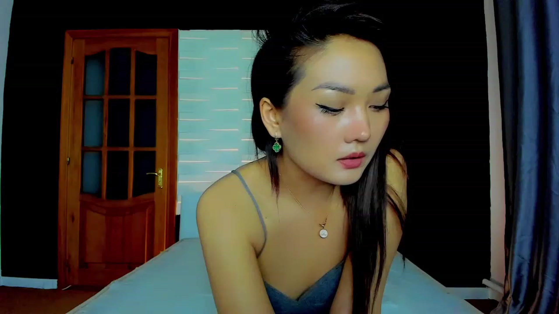 Gallery image thumbnail from Oiuysgdb's myfreecams stream on, 03/27/2023, 17:39 image 20 of 20