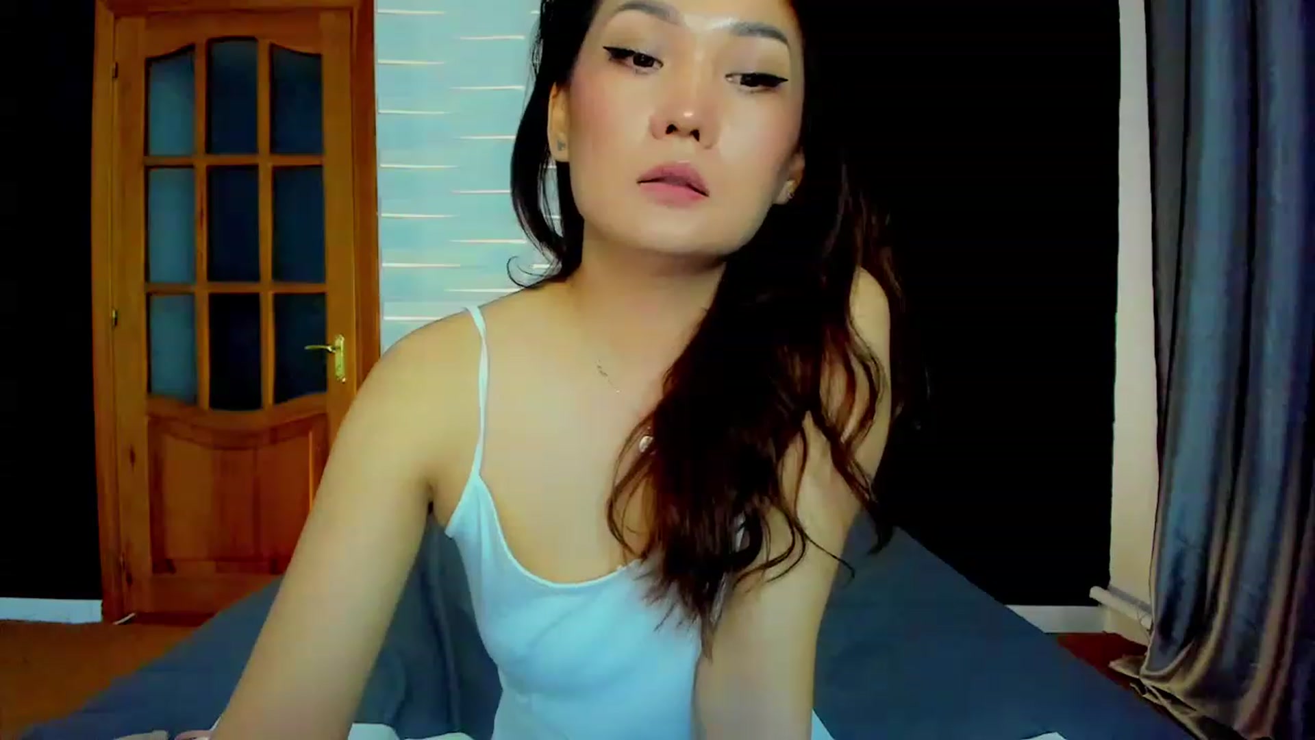 Gallery image thumbnail from Oiuysgdb's myfreecams stream on, 03/30/2023, 16:02 image 14 of 20