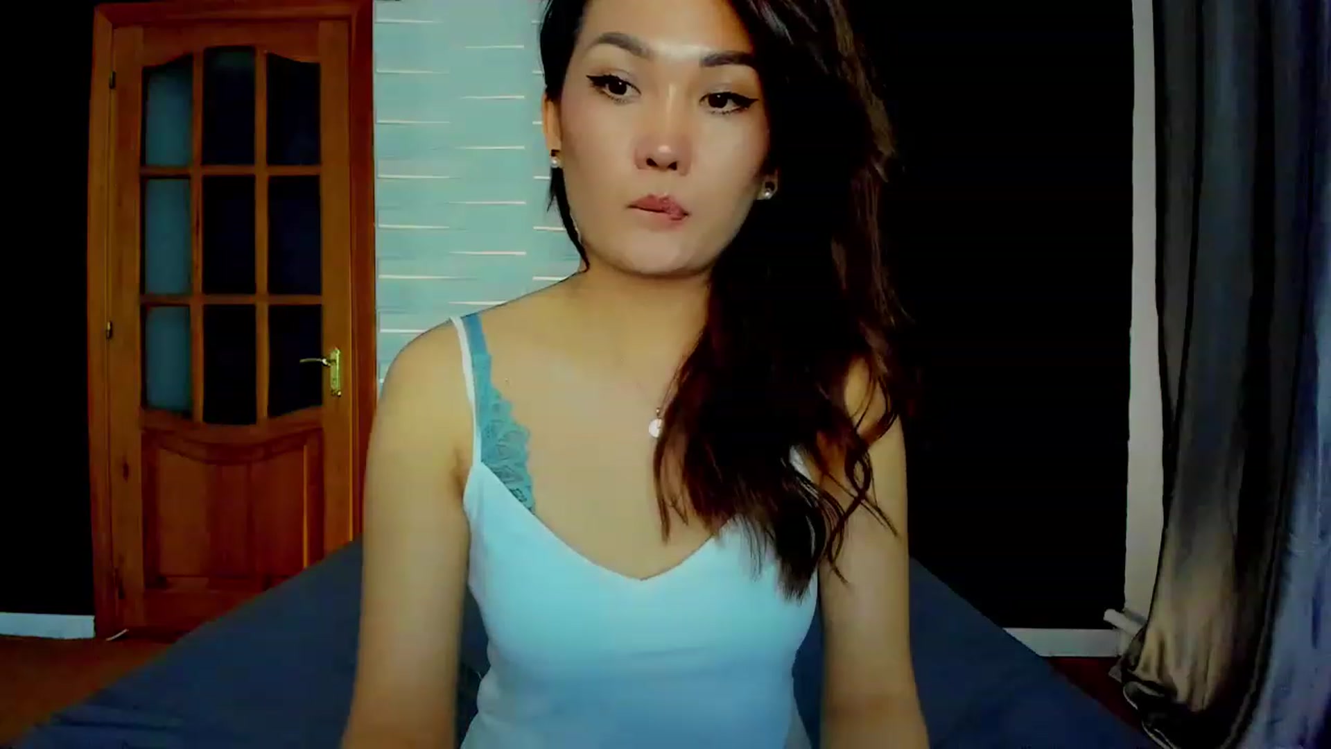 Gallery image thumbnail from Oiuysgdb's myfreecams stream on, 03/31/2023, 16:10 image 18 of 20