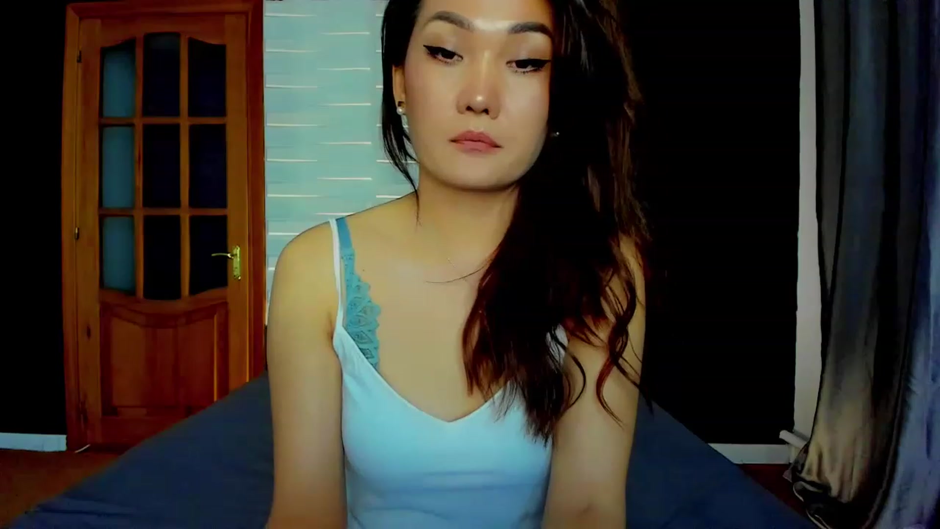 Gallery image thumbnail from Oiuysgdb's myfreecams stream on, 03/31/2023, 16:10 image 17 of 20