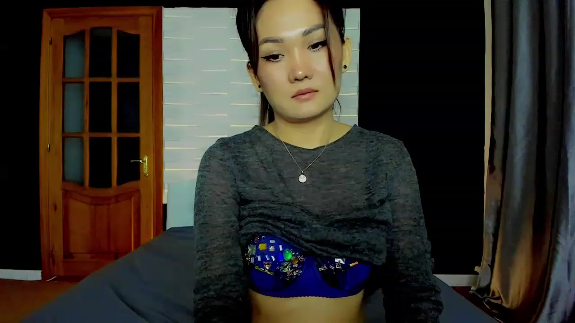 Gallery image thumbnail from Oiuysgdb's myfreecams stream on, 04/03/2023, 14:44 image 9 of 20