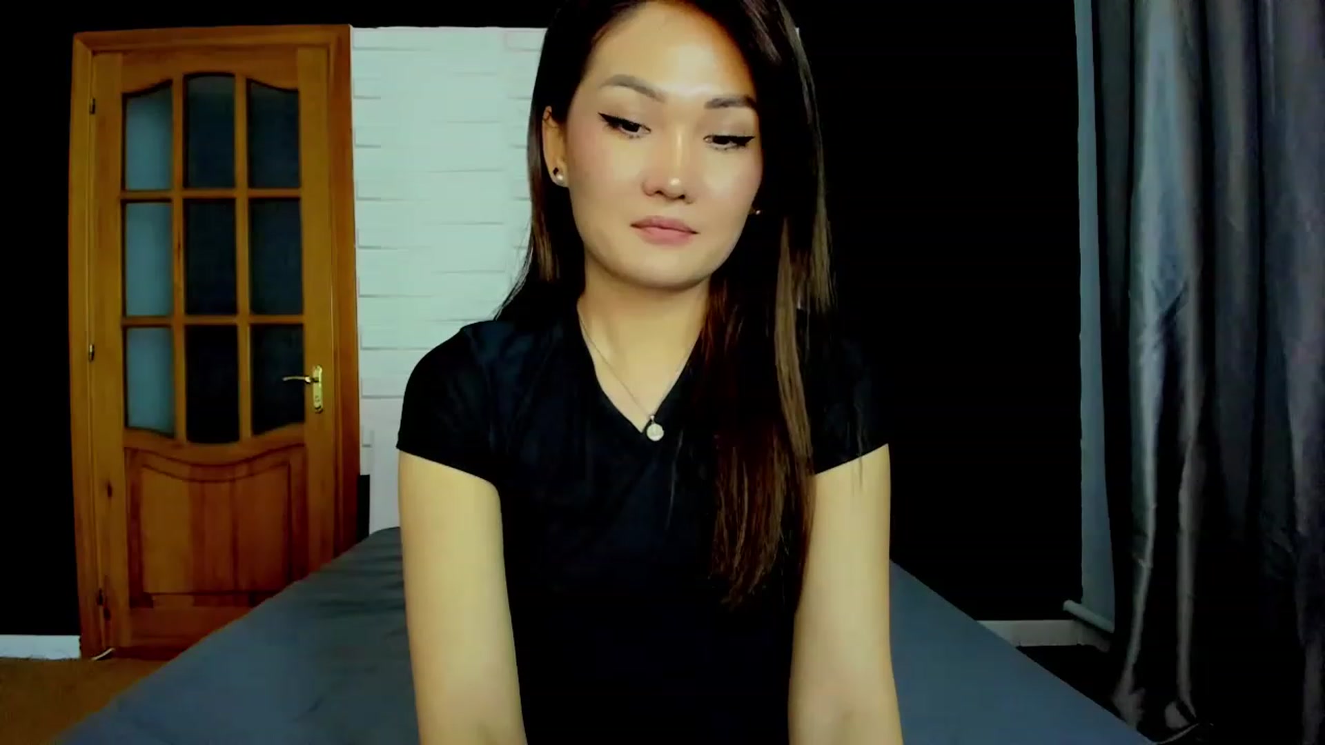 Gallery image thumbnail from Oiuysgdb's myfreecams stream on, 04/06/2023, 15:37 image 7 of 20
