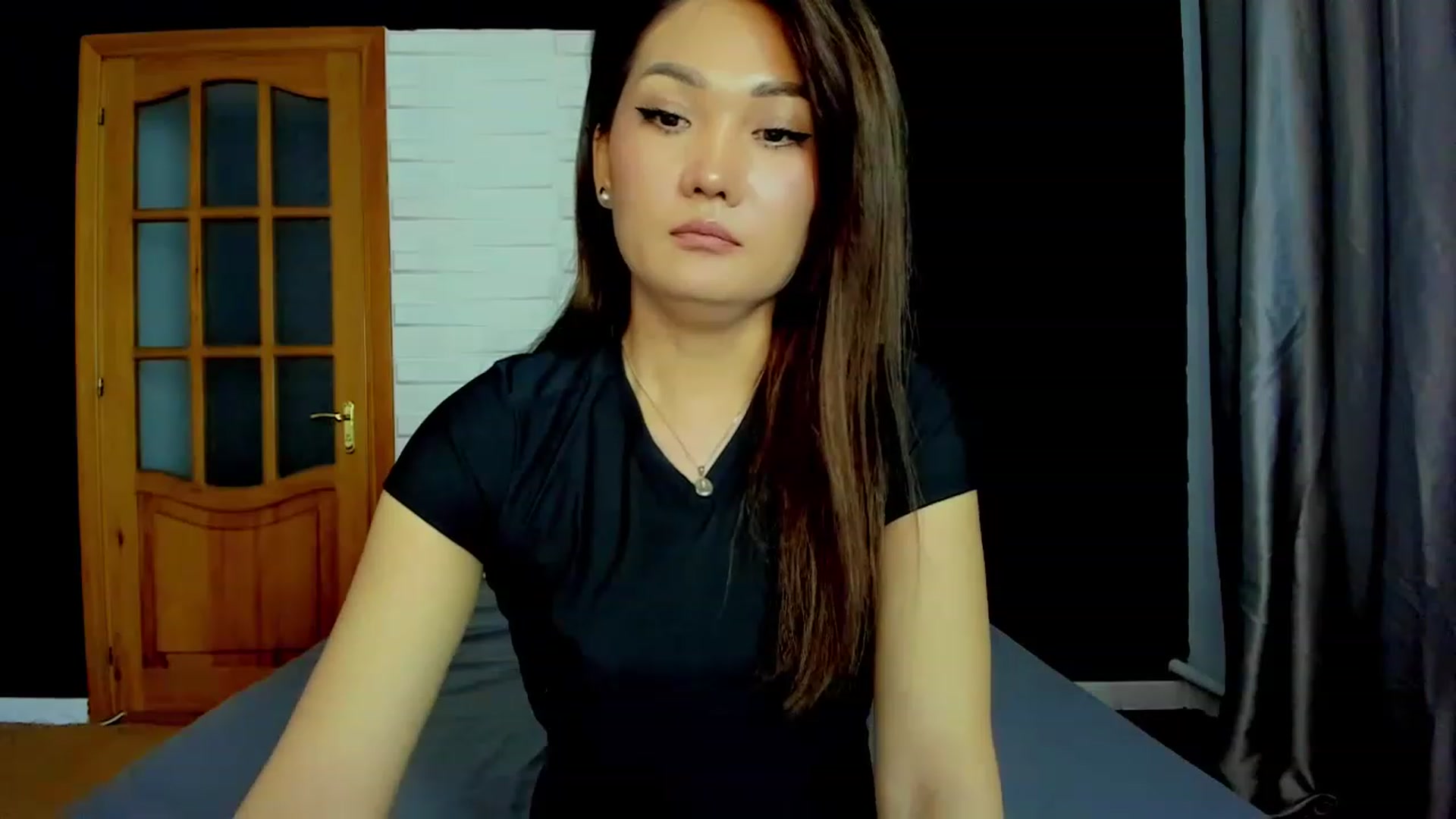 Gallery image thumbnail from Oiuysgdb's myfreecams stream on, 04/06/2023, 15:37 image 5 of 20