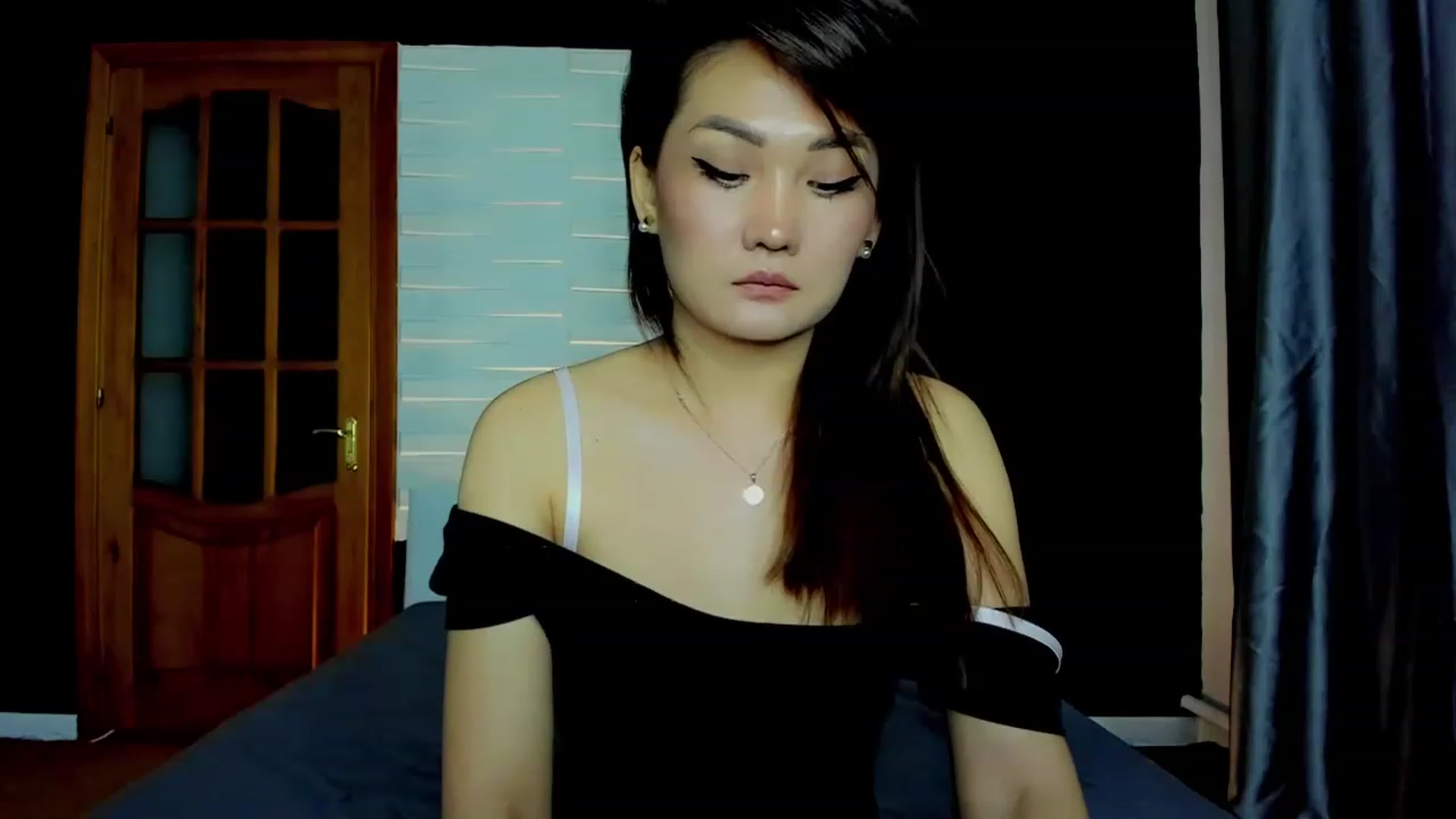 Gallery image thumbnail from Oiuysgdb's myfreecams stream on, 04/08/2023, 15:10 image 7 of 20