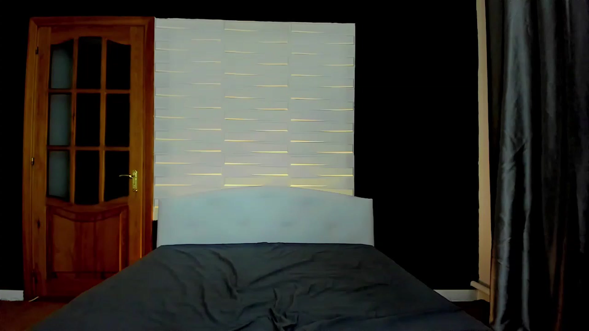 Gallery image thumbnail from Oiuysgdb's myfreecams stream on, 04/08/2023, 17:13 image 18 of 20