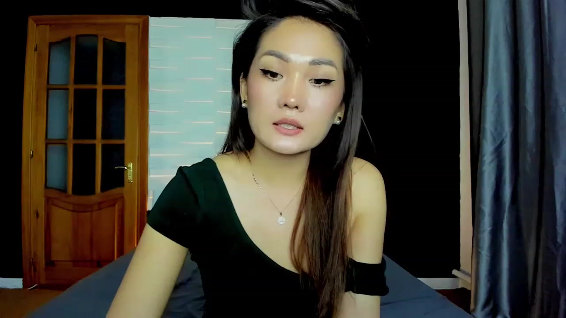 Gallery image thumbnail from Oiuysgdb's myfreecams stream on, 04/08/2023, 17:13 image 1 of 20