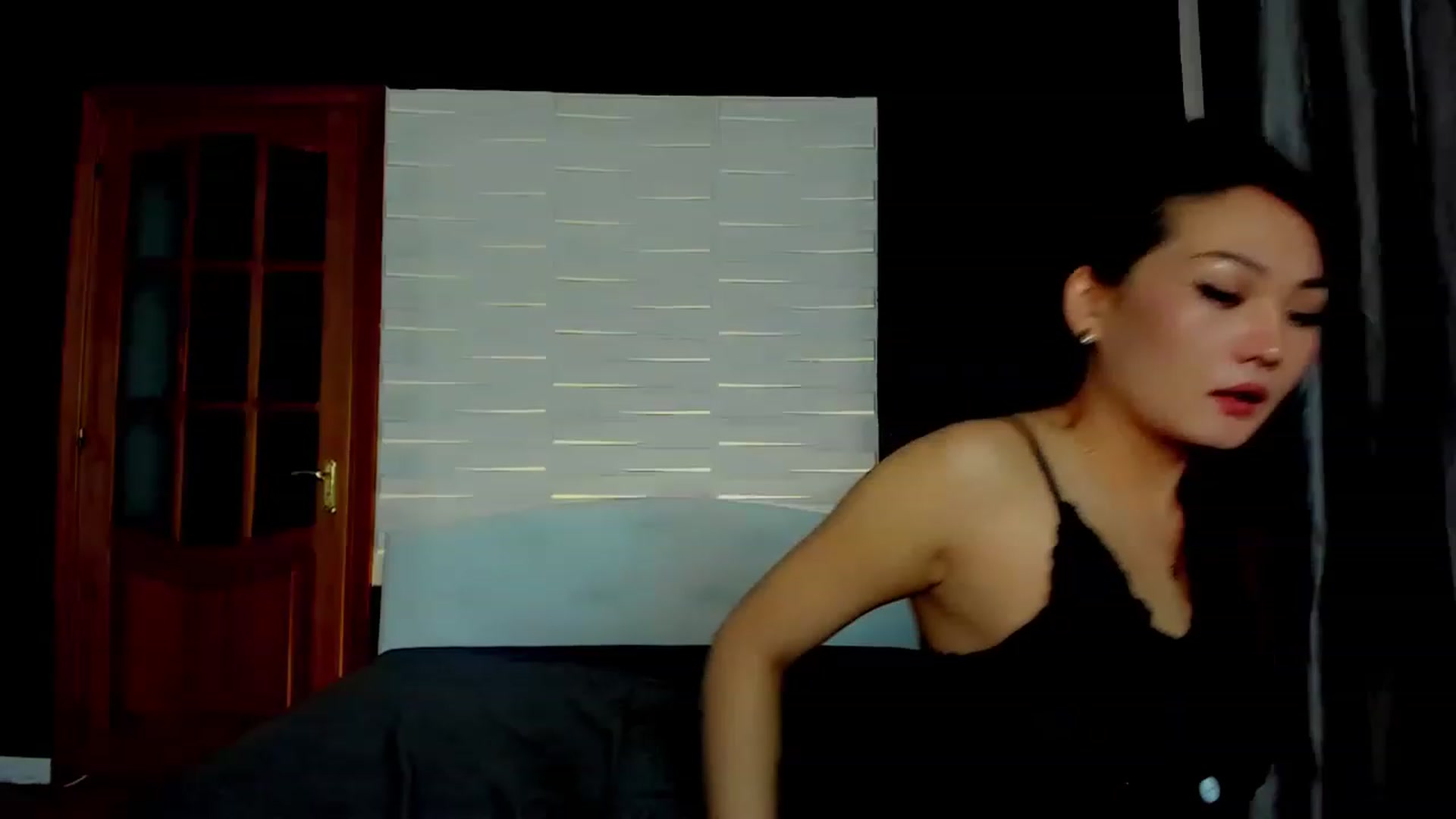 Gallery image thumbnail from Oiuysgdb's myfreecams stream on, 04/09/2023, 14:20 image 10 of 20