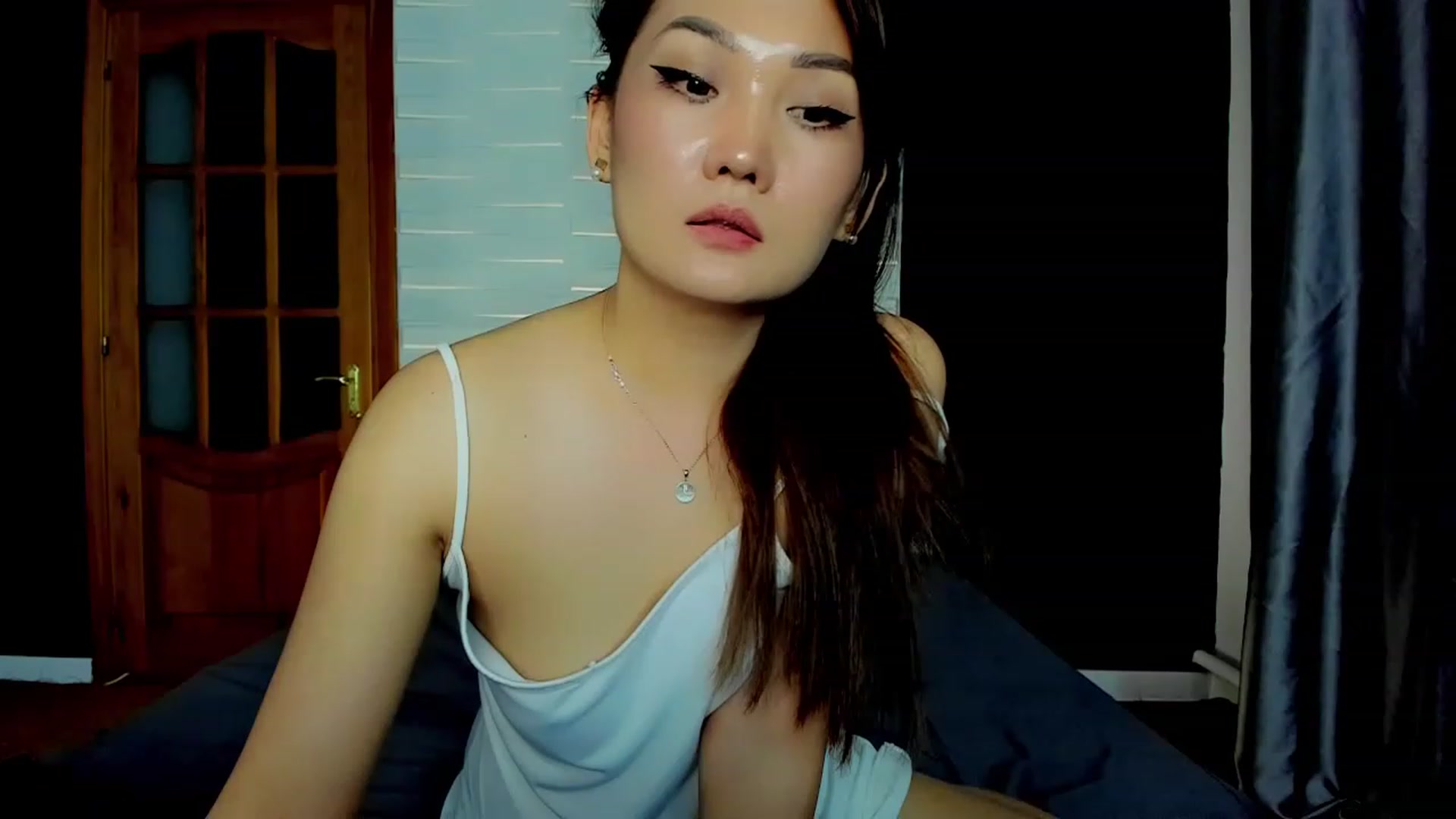 Gallery image thumbnail from Oiuysgdb's myfreecams stream on, 04/09/2023, 15:27 image 17 of 20