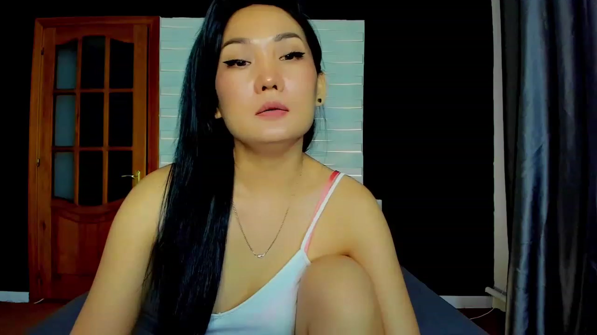Gallery image thumbnail from Oiuysgdb's myfreecams stream on, 04/13/2023, 15:23 image 11 of 20