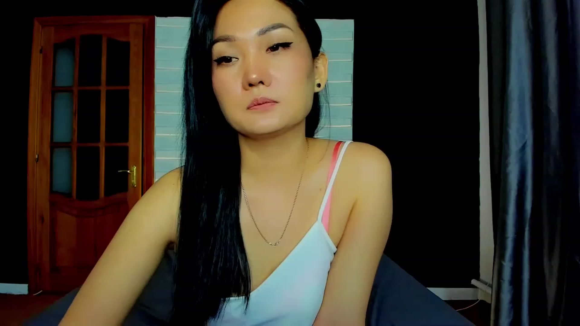 Gallery image thumbnail from Oiuysgdb's myfreecams stream on, 04/13/2023, 15:23 image 12 of 20