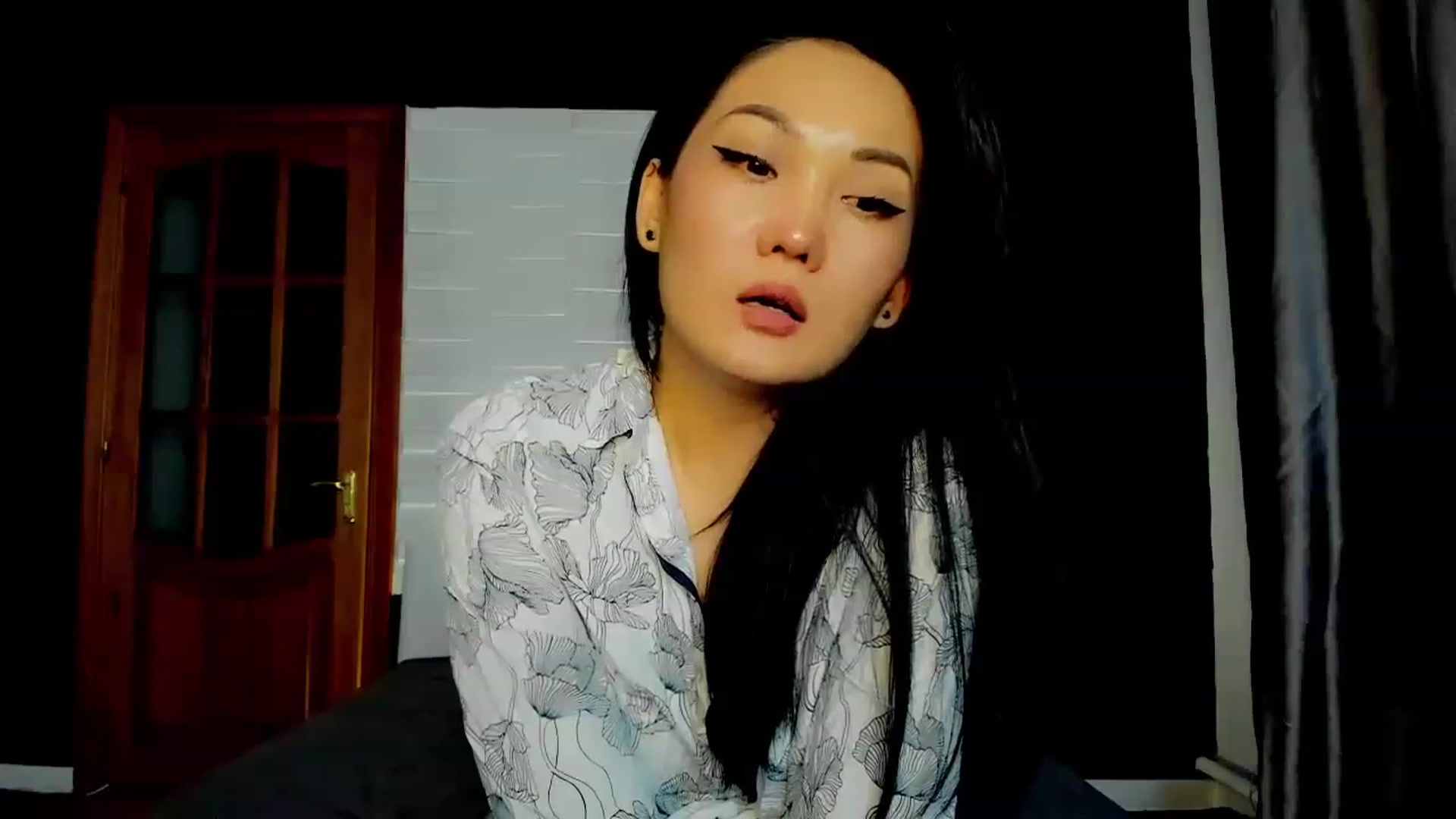 Gallery image thumbnail from Oiuysgdb's myfreecams stream on, 04/15/2023, 17:00 image 13 of 20