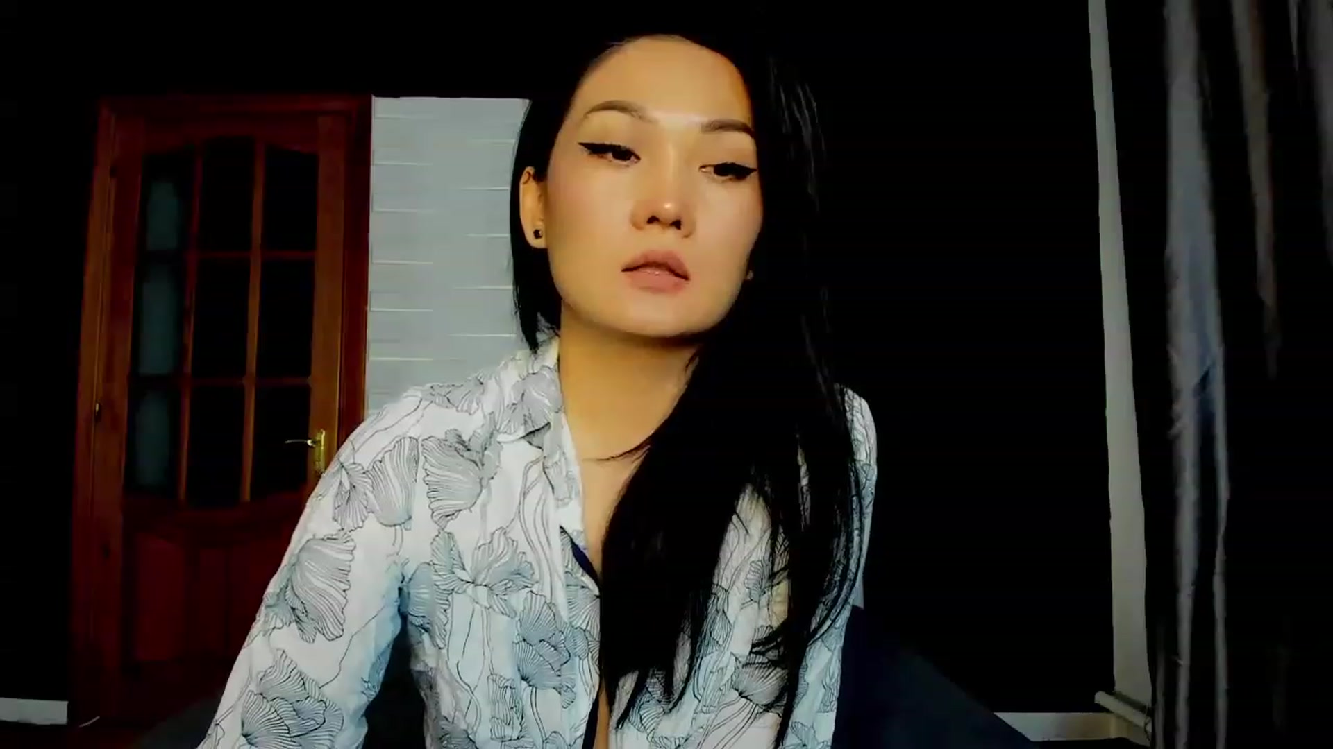 Gallery image thumbnail from Oiuysgdb's myfreecams stream on, 04/15/2023, 17:00 image 17 of 20