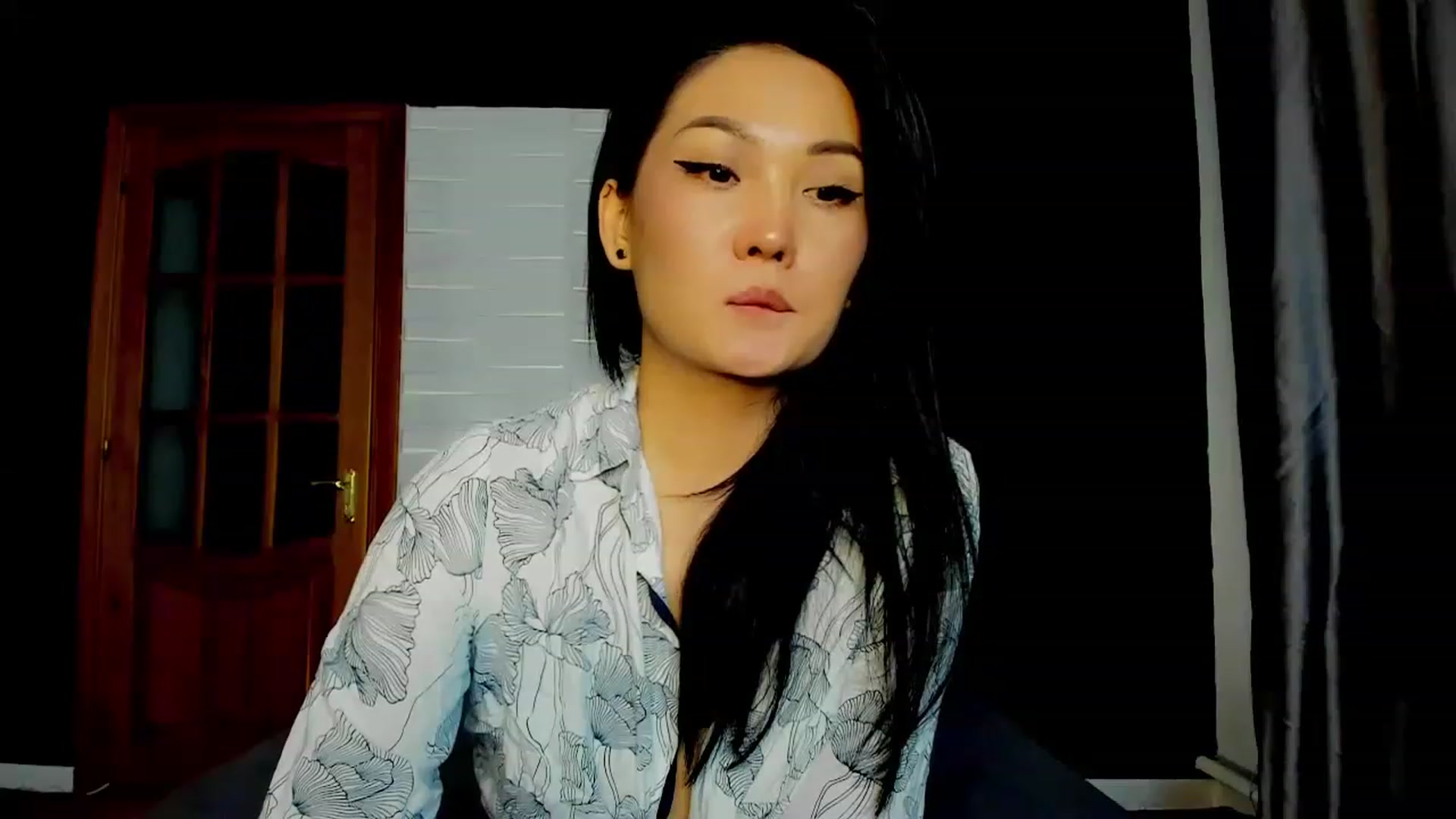Gallery image thumbnail from Oiuysgdb's myfreecams stream on, 04/15/2023, 17:00 image 16 of 20