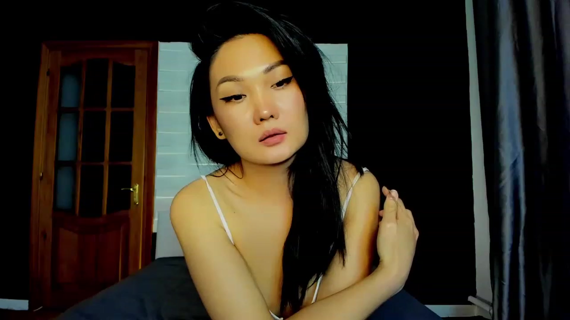 Gallery image thumbnail from Oiuysgdb's myfreecams stream on, 04/15/2023, 17:50 image 7 of 20