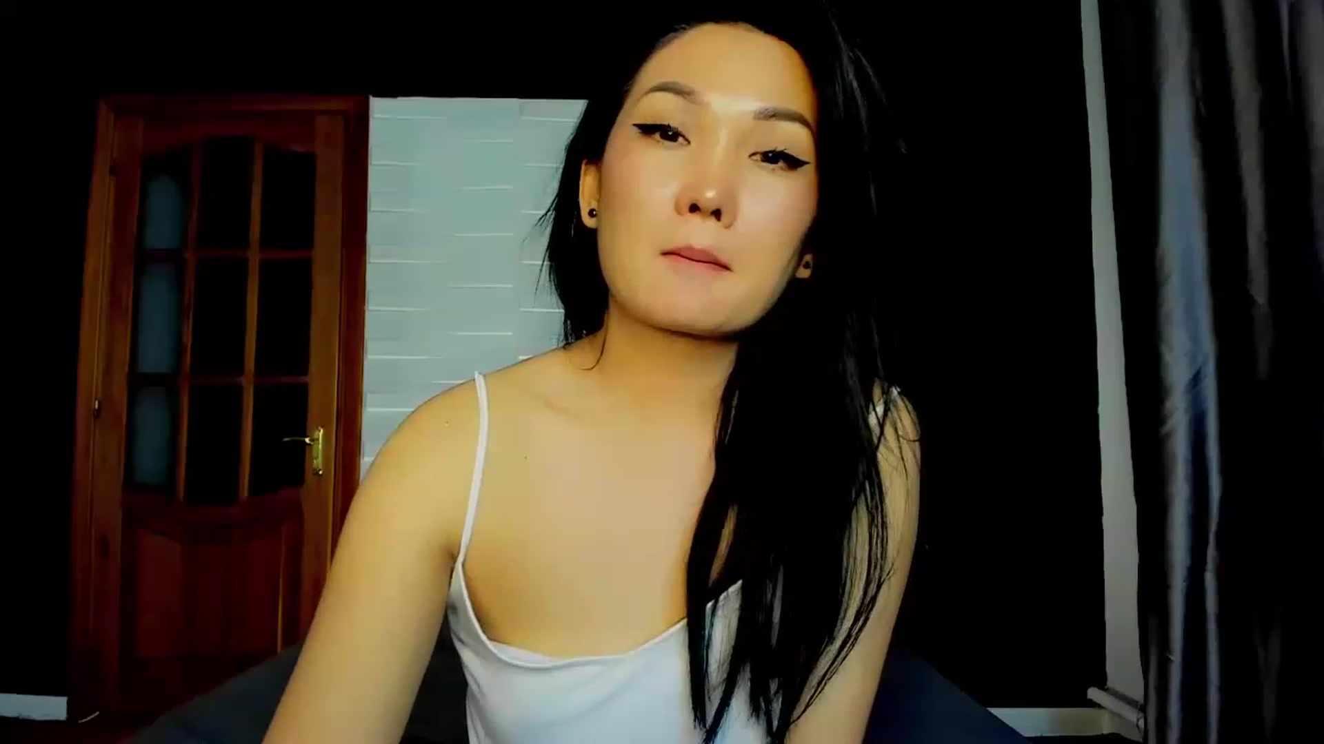 Gallery image thumbnail from Oiuysgdb's myfreecams stream on, 04/15/2023, 17:50 image 9 of 20