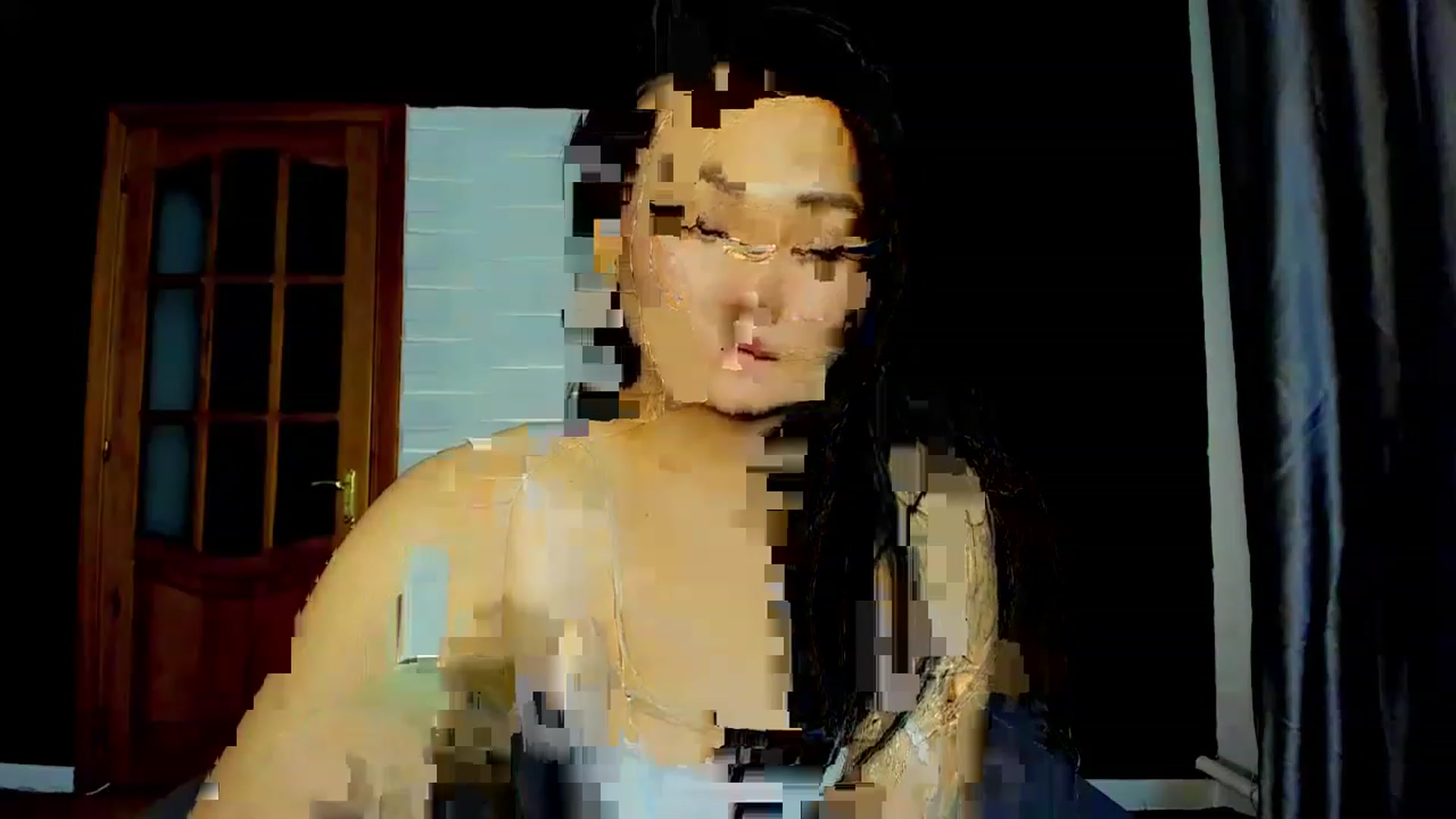 Gallery image thumbnail from Oiuysgdb's myfreecams stream on, 04/15/2023, 17:50 image 11 of 20