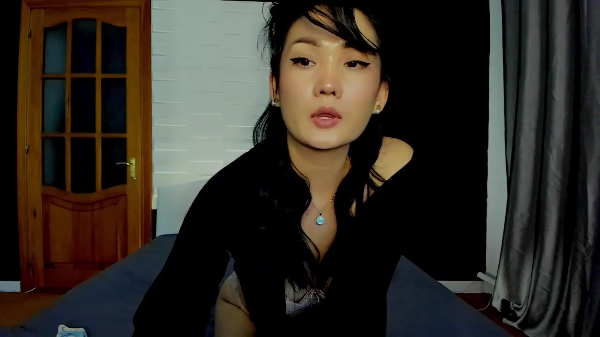Gallery image thumbnail from Oiuysgdb's myfreecams stream on, 04/30/2023, 15:28 image 9 of 20