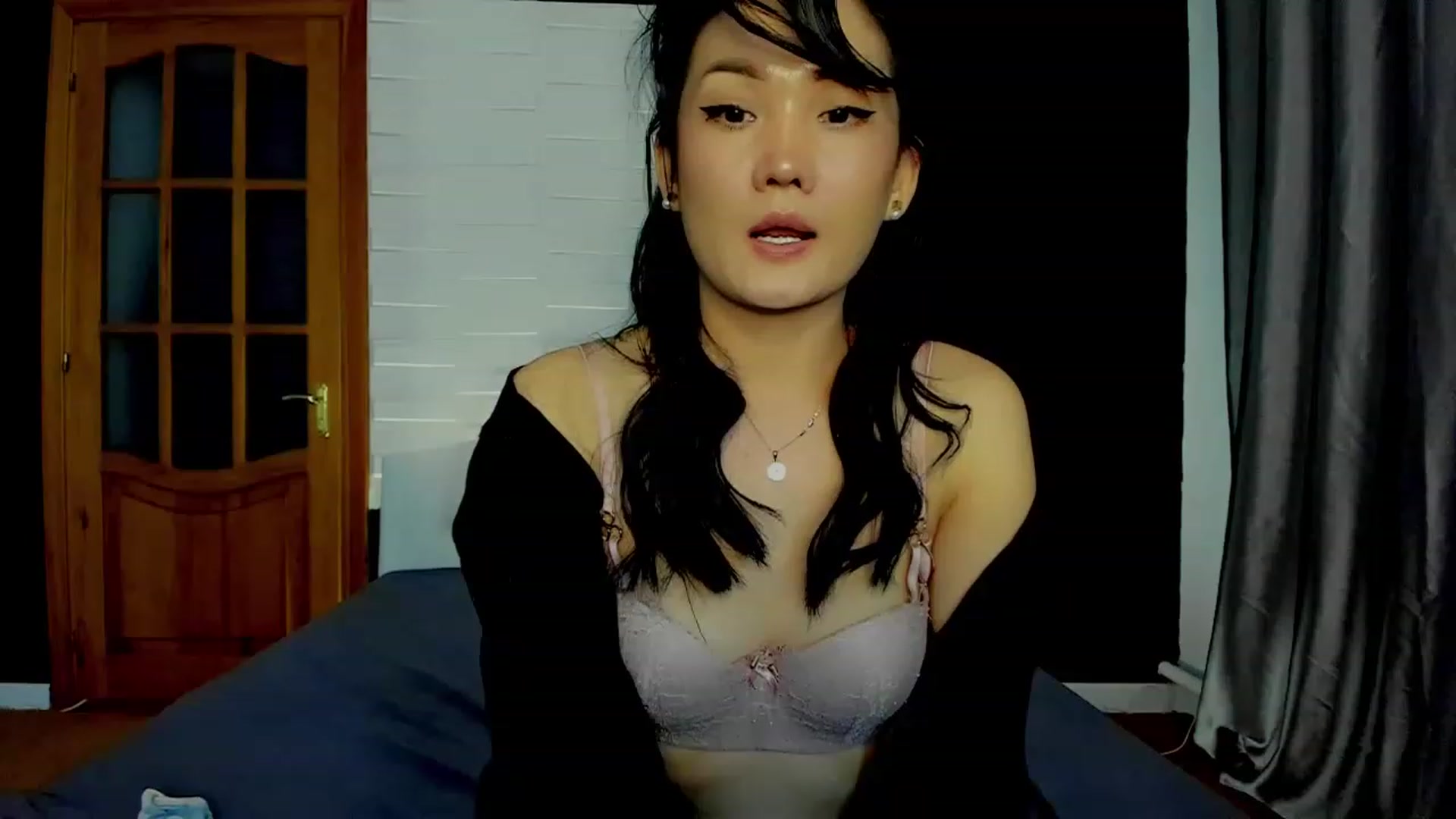 Gallery image thumbnail from Oiuysgdb's myfreecams stream on, 04/30/2023, 15:28 image 11 of 20