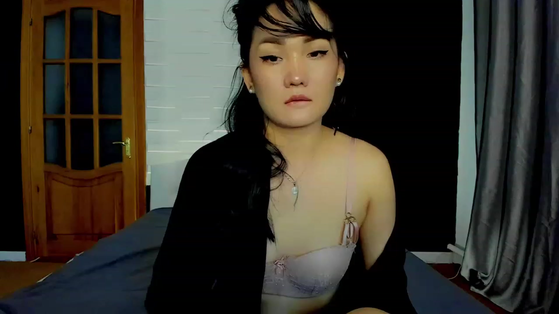 Gallery image thumbnail from Oiuysgdb's myfreecams stream on, 04/30/2023, 17:40 image 19 of 20