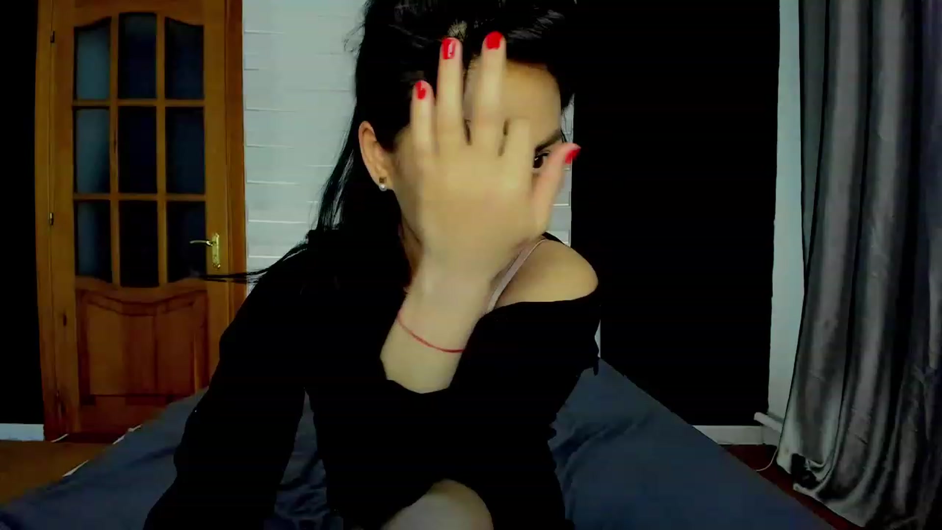 Gallery image thumbnail from Oiuysgdb's myfreecams stream on, 04/30/2023, 17:40 image 3 of 20