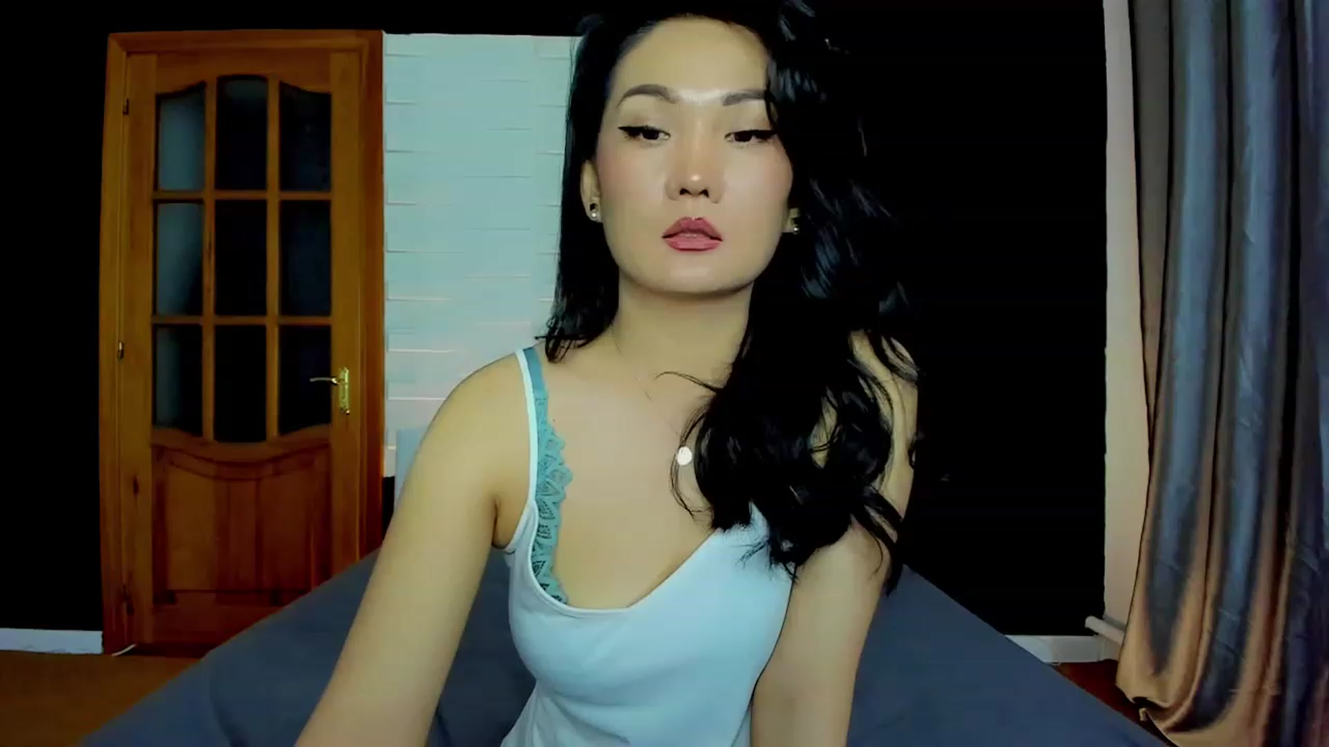 Gallery image thumbnail from Oiuysgdb's myfreecams stream on, 05/06/2023, 15:11 image 1 of 20
